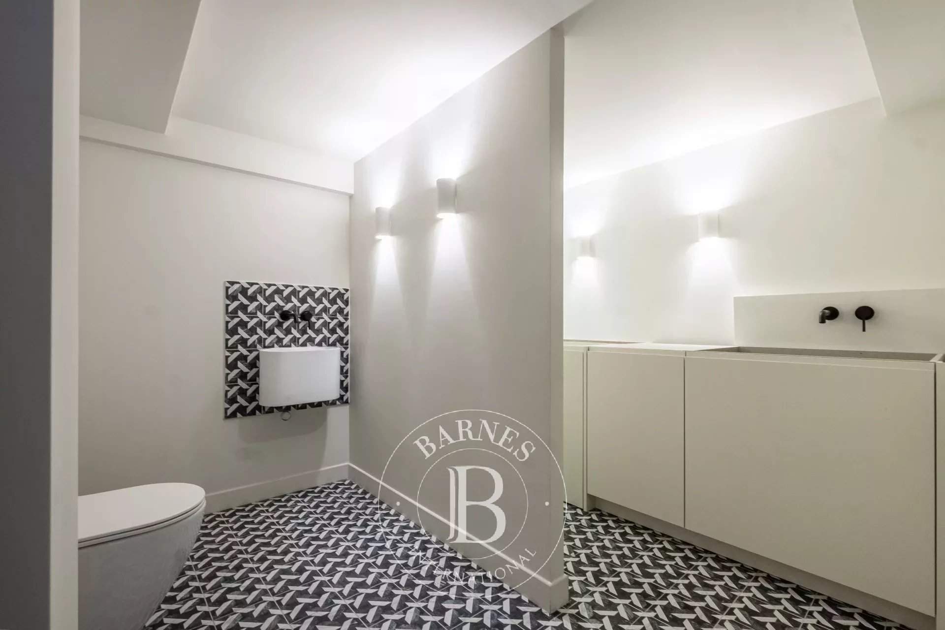 Paris  - Appartement 5 Pi&egrave;ces 3 Chambres - picture 16