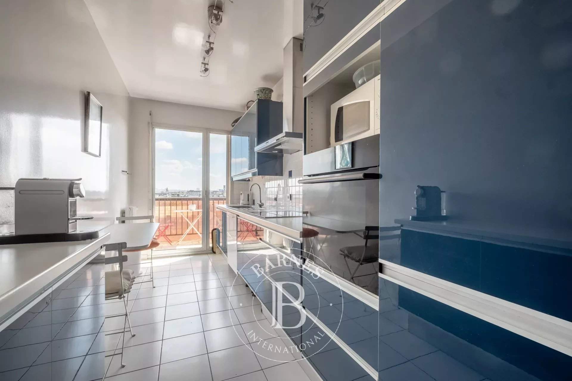 Paris  - Appartement 5 Pi&egrave;ces 3 Chambres - picture 11