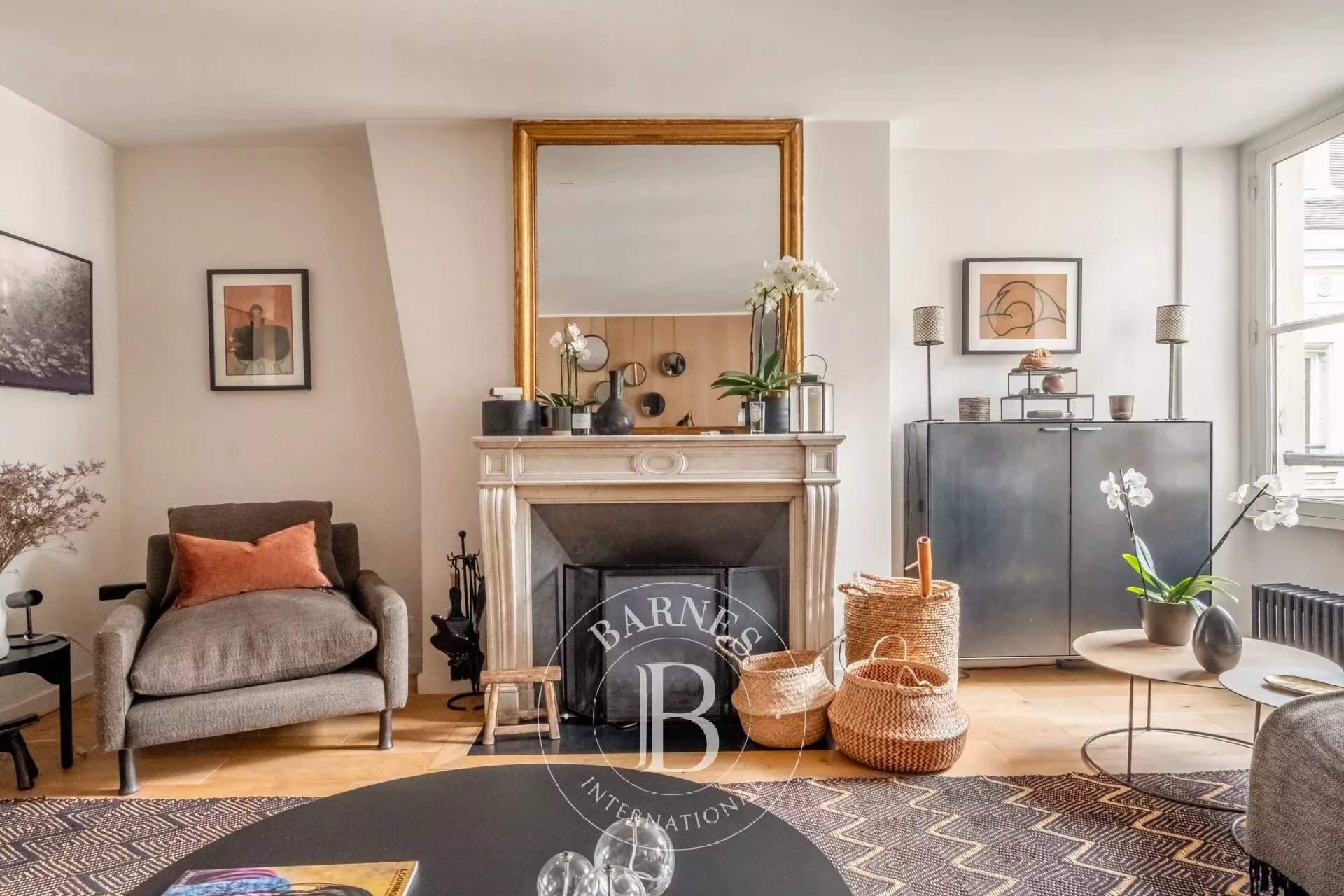 Paris  - Apartment 2 Bedrooms - picture 2