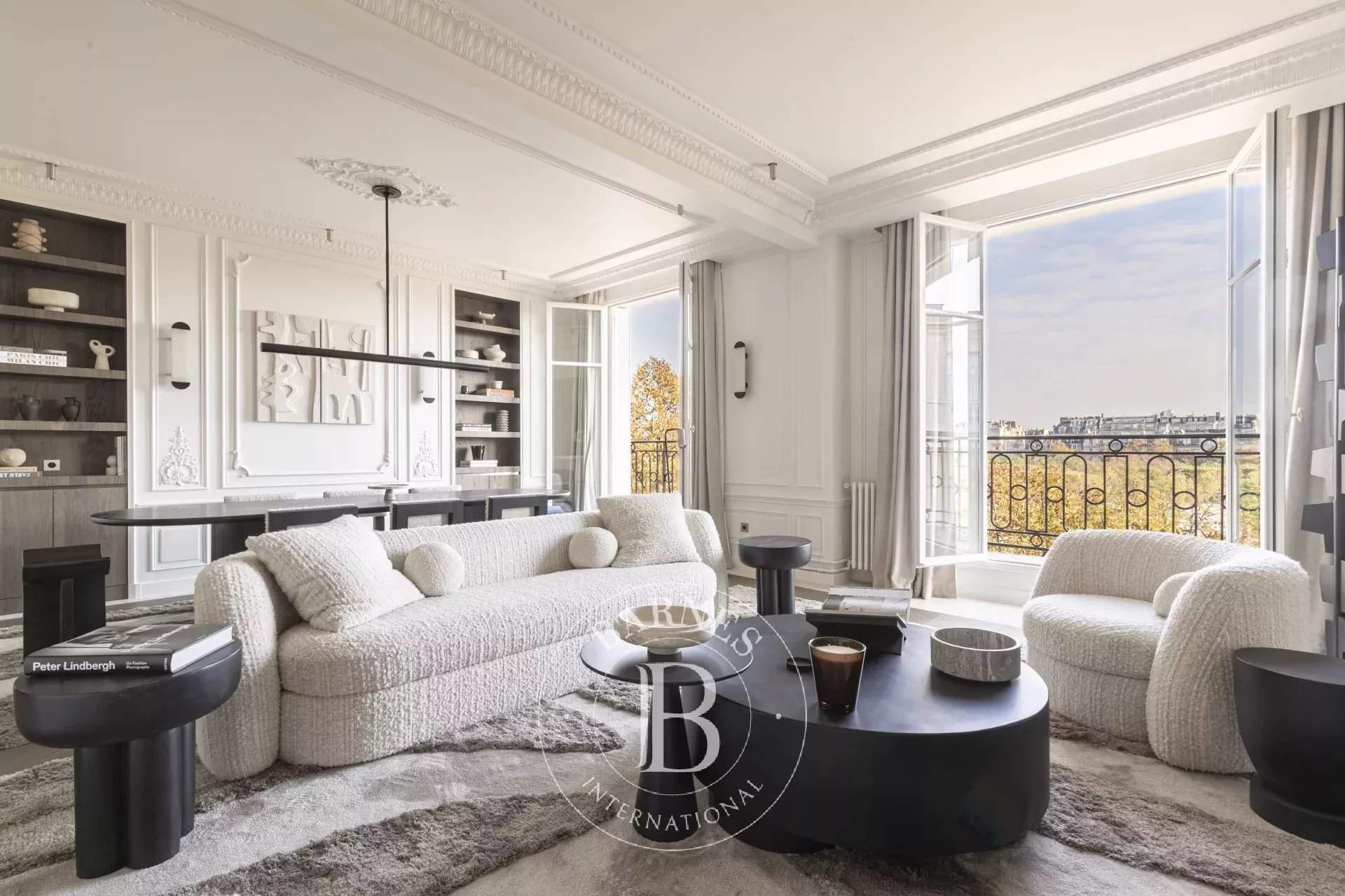 Paris  - Appartement 6 Pièces 3 Chambres - picture 2