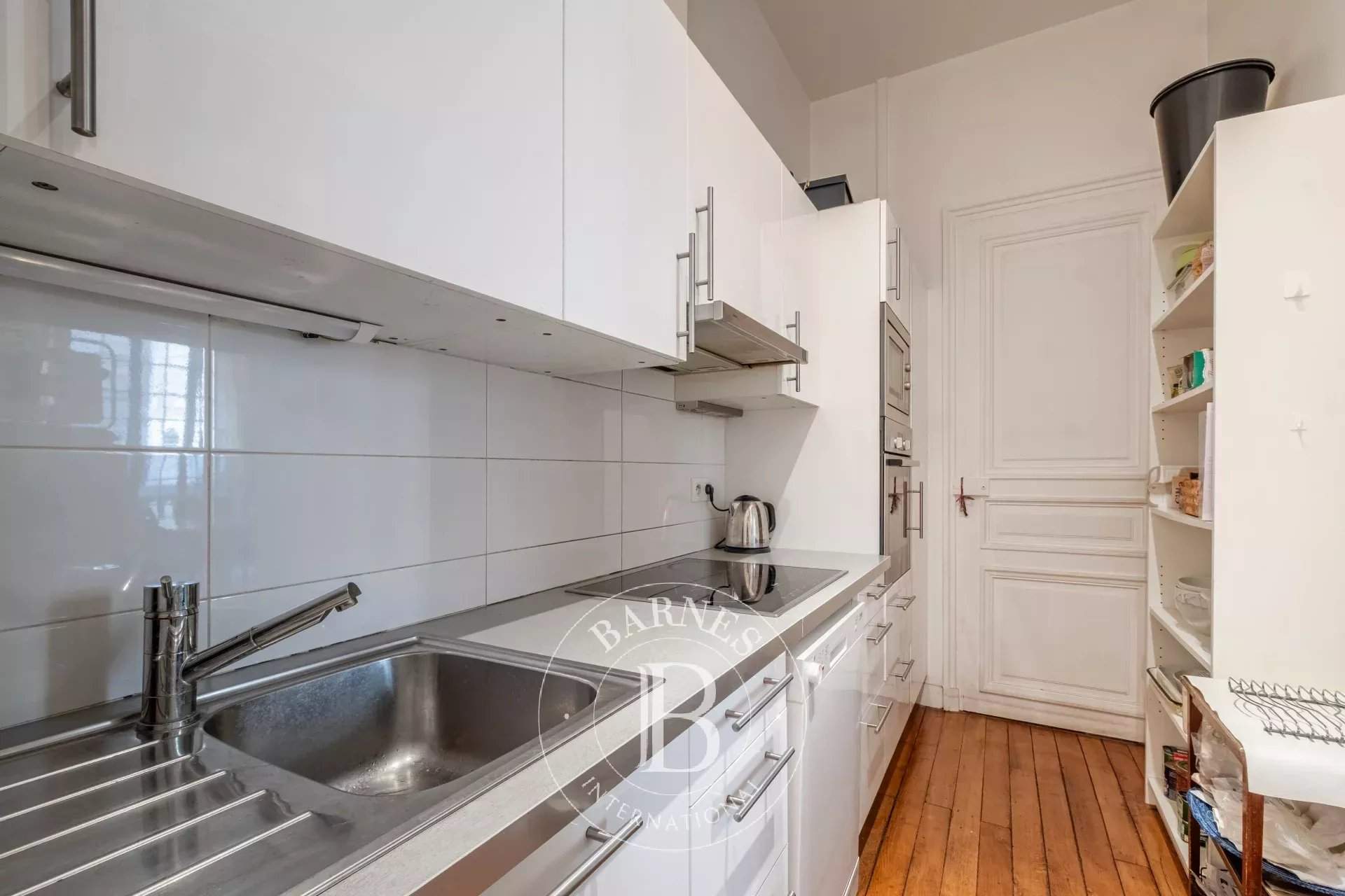 Paris  - Appartement 5 Pi&egrave;ces 3 Chambres - picture 14