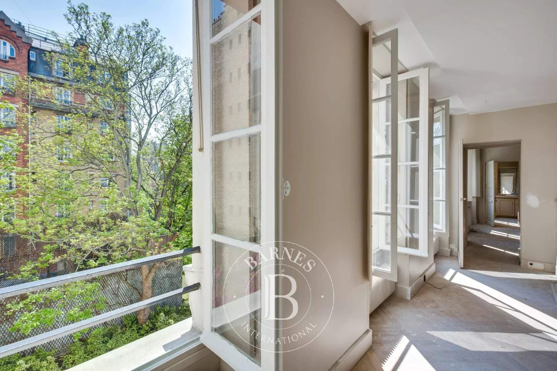Paris  - Apartment 4 Bedrooms - picture 8
