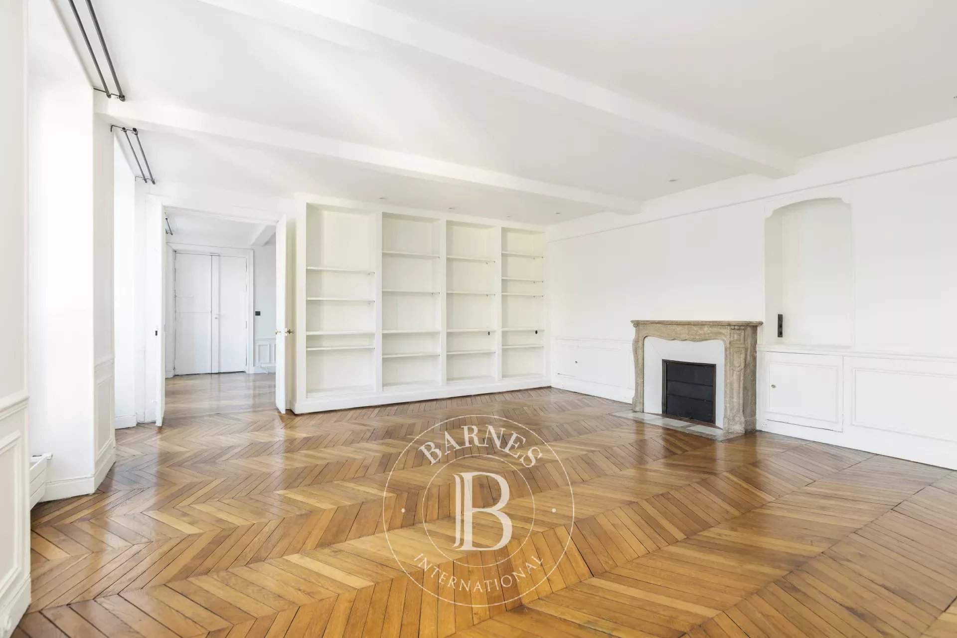 Paris  - Appartement 4 Pi&egrave;ces 2 Chambres - picture 3