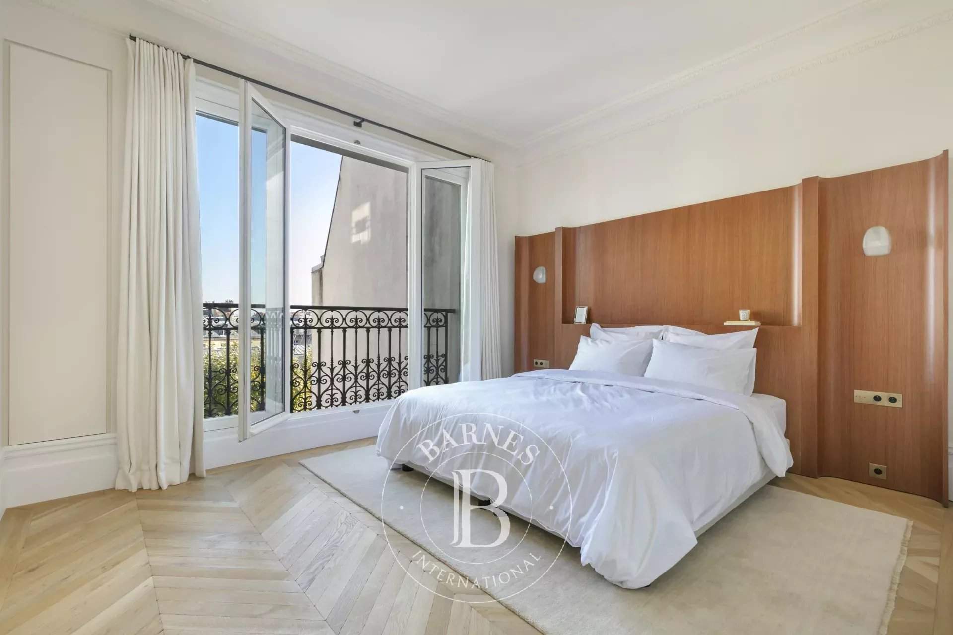 Paris  - Apartment 3 Bedrooms - picture 8