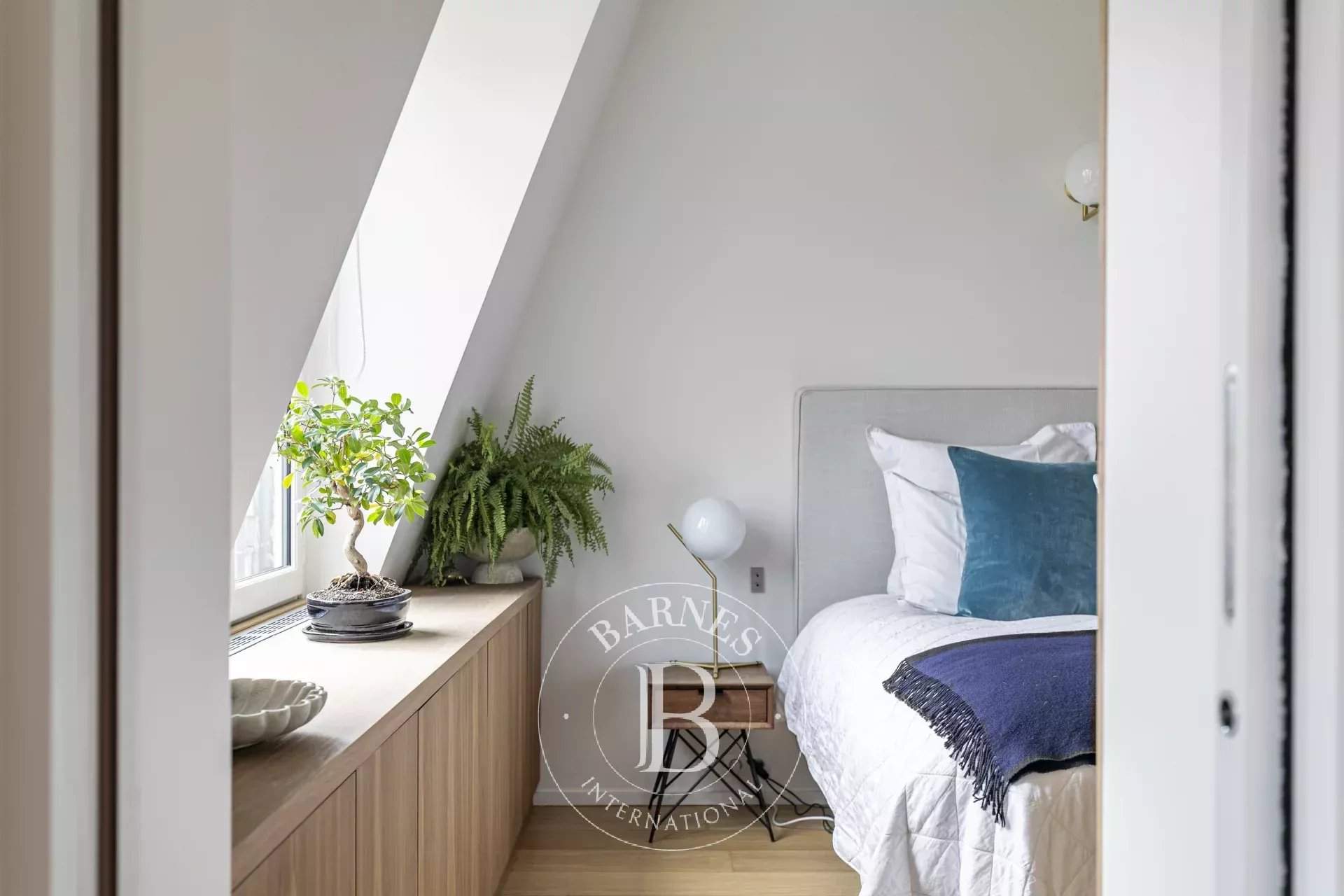 Paris  - Apartment 3 Bedrooms - picture 13