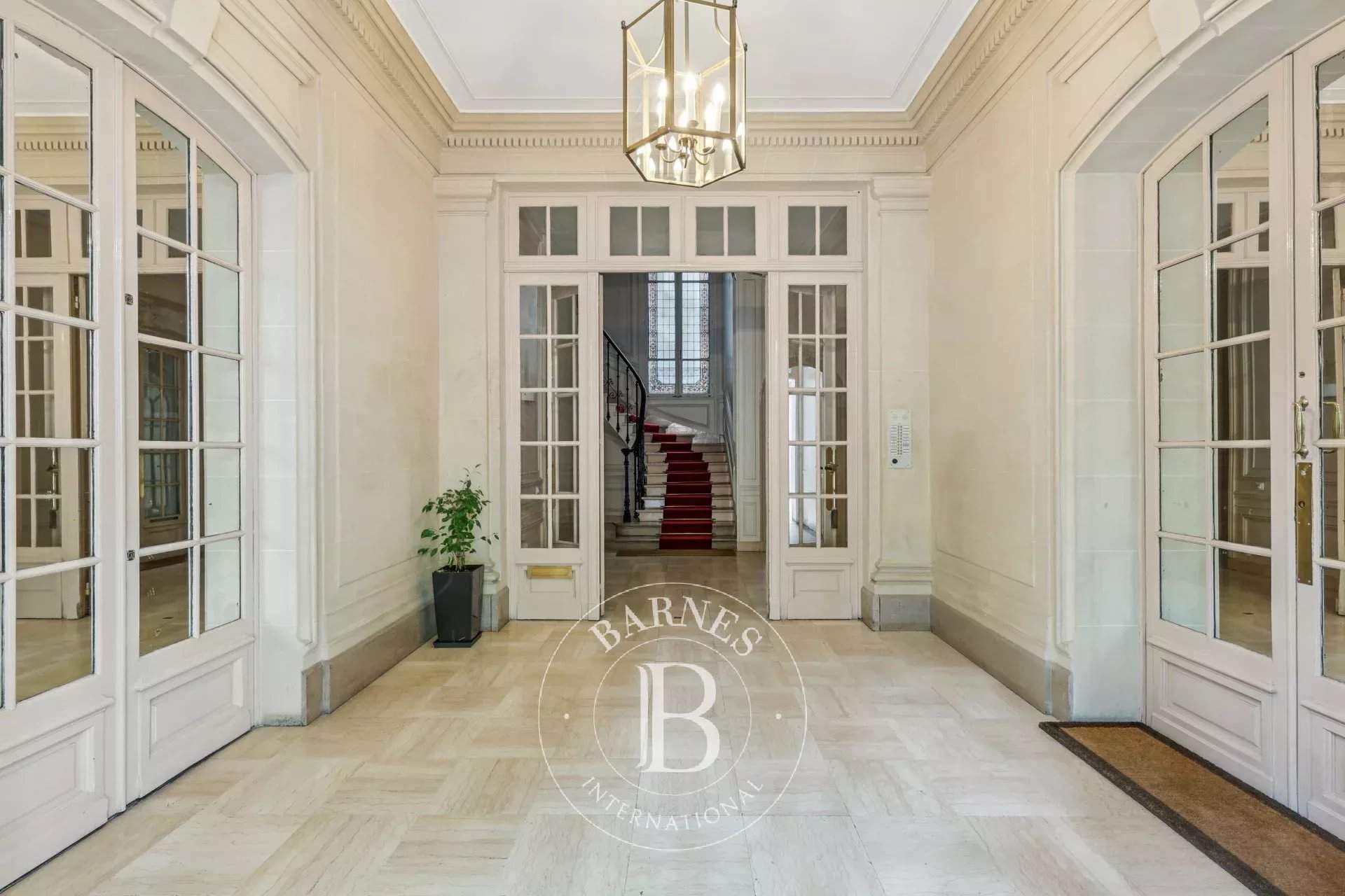 Paris  - Appartement 5 Pi&egrave;ces 3 Chambres - picture 12