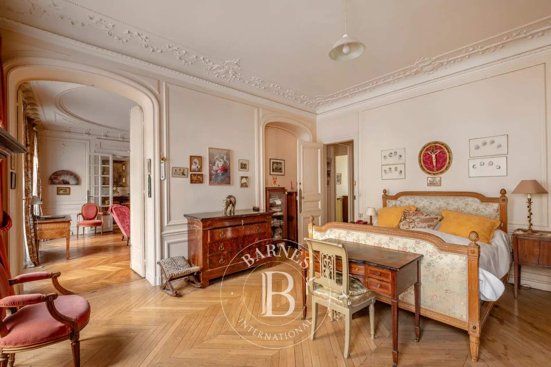 Paris  - Appartement 5 Pi&egrave;ces 3 Chambres - picture 4