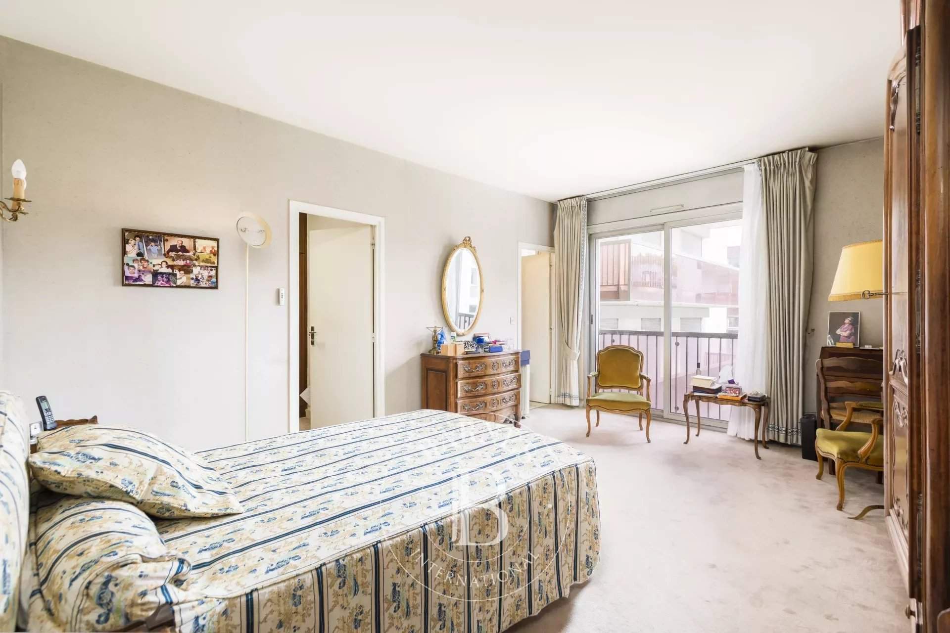 Paris  - Apartment 3 Bedrooms - picture 4