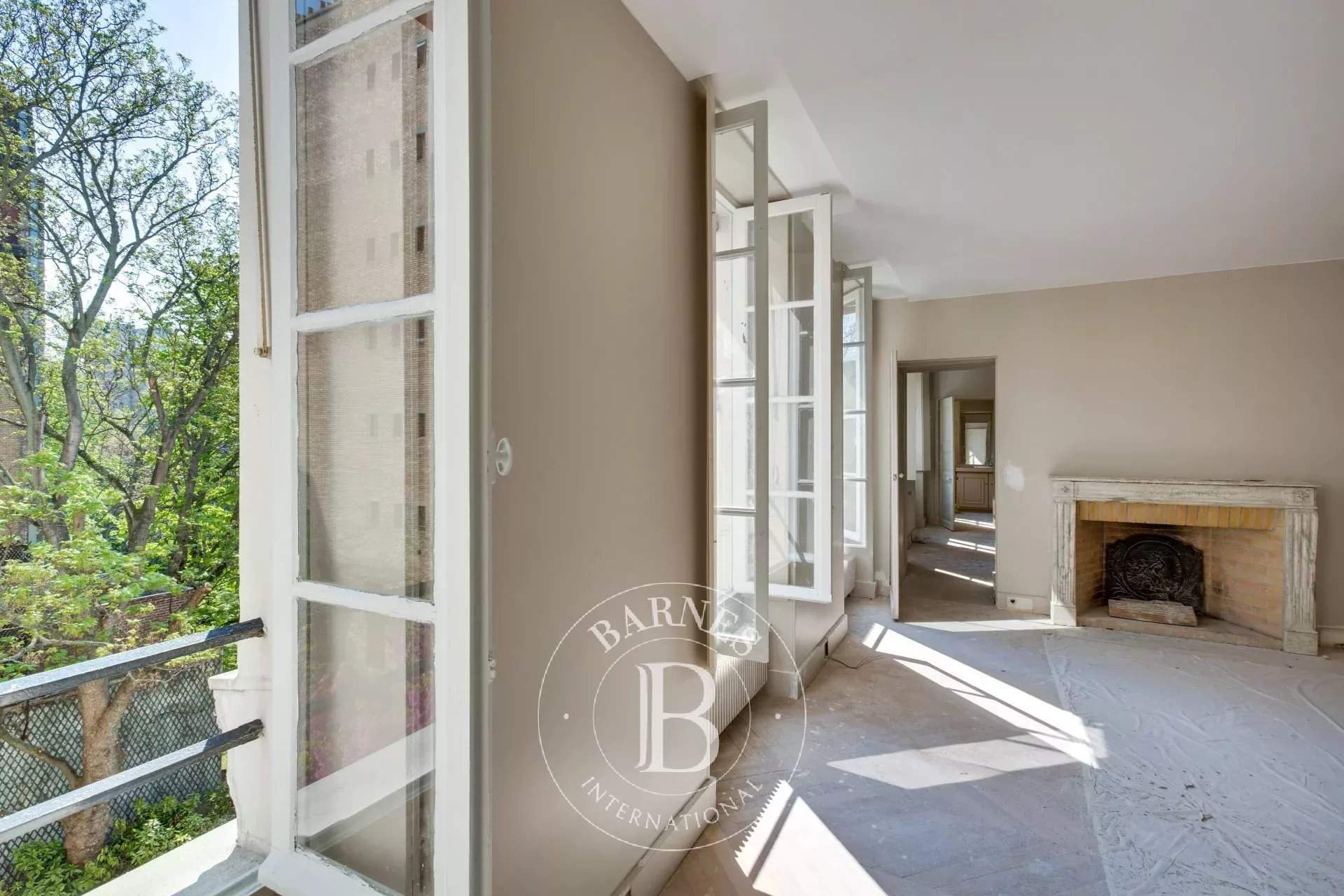 Paris  - Apartment 4 Bedrooms - picture 3