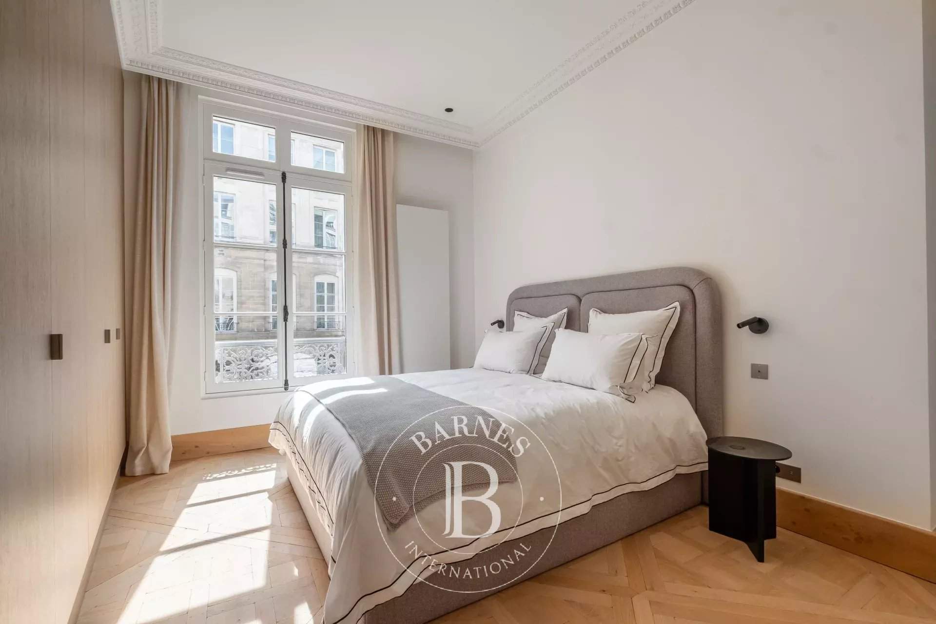 Paris  - Appartement 5 Pi&egrave;ces 3 Chambres - picture 9