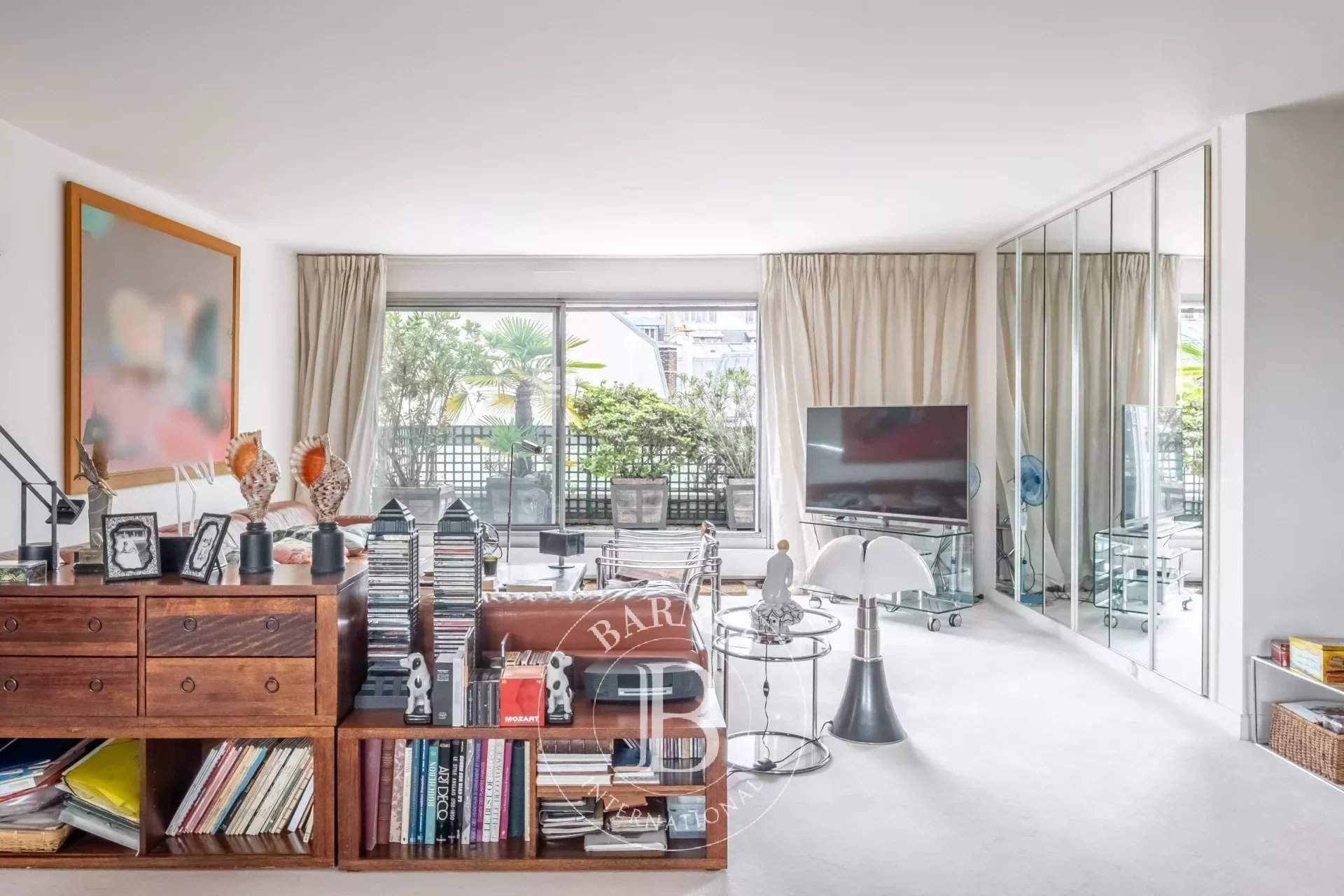 Paris  - Apartment 2 Bedrooms - picture 4