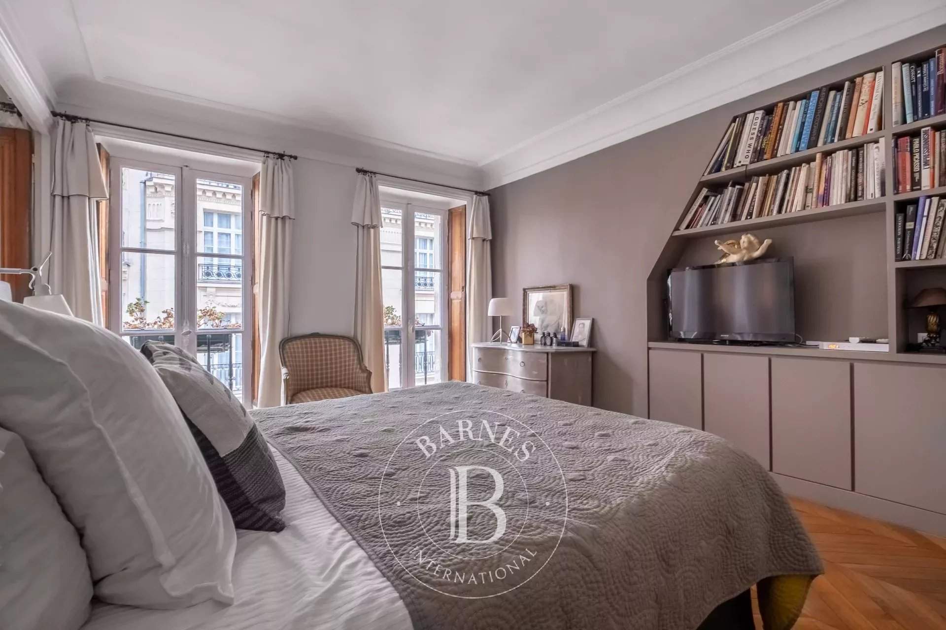 Paris  - Apartment 2 Bedrooms - picture 11