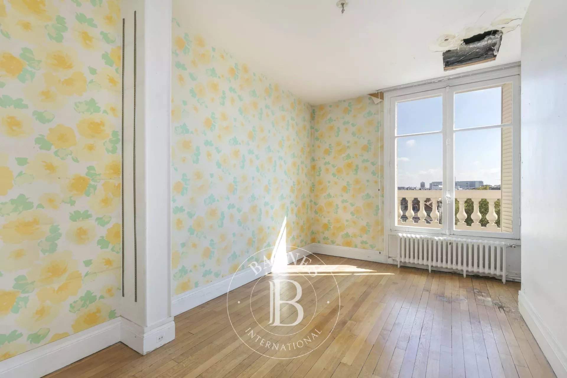Paris  - Apartment 4 Bedrooms - picture 10