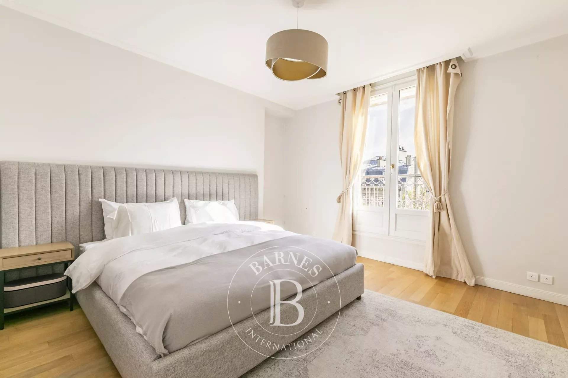 Paris  - Appartement 4 Pi&egrave;ces 2 Chambres - picture 12