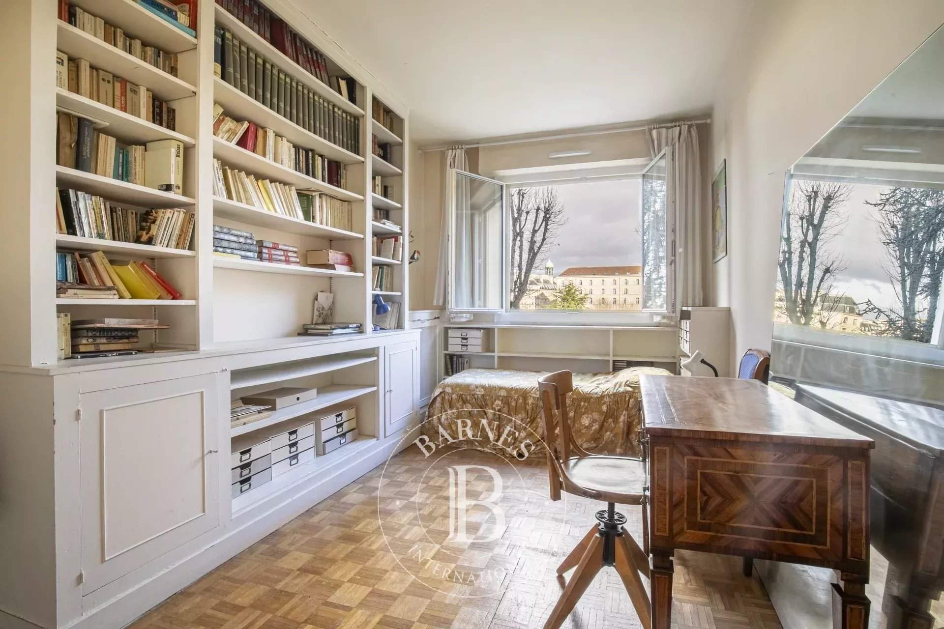 Paris  - Appartement 6 Pi&egrave;ces 4 Chambres - picture 11