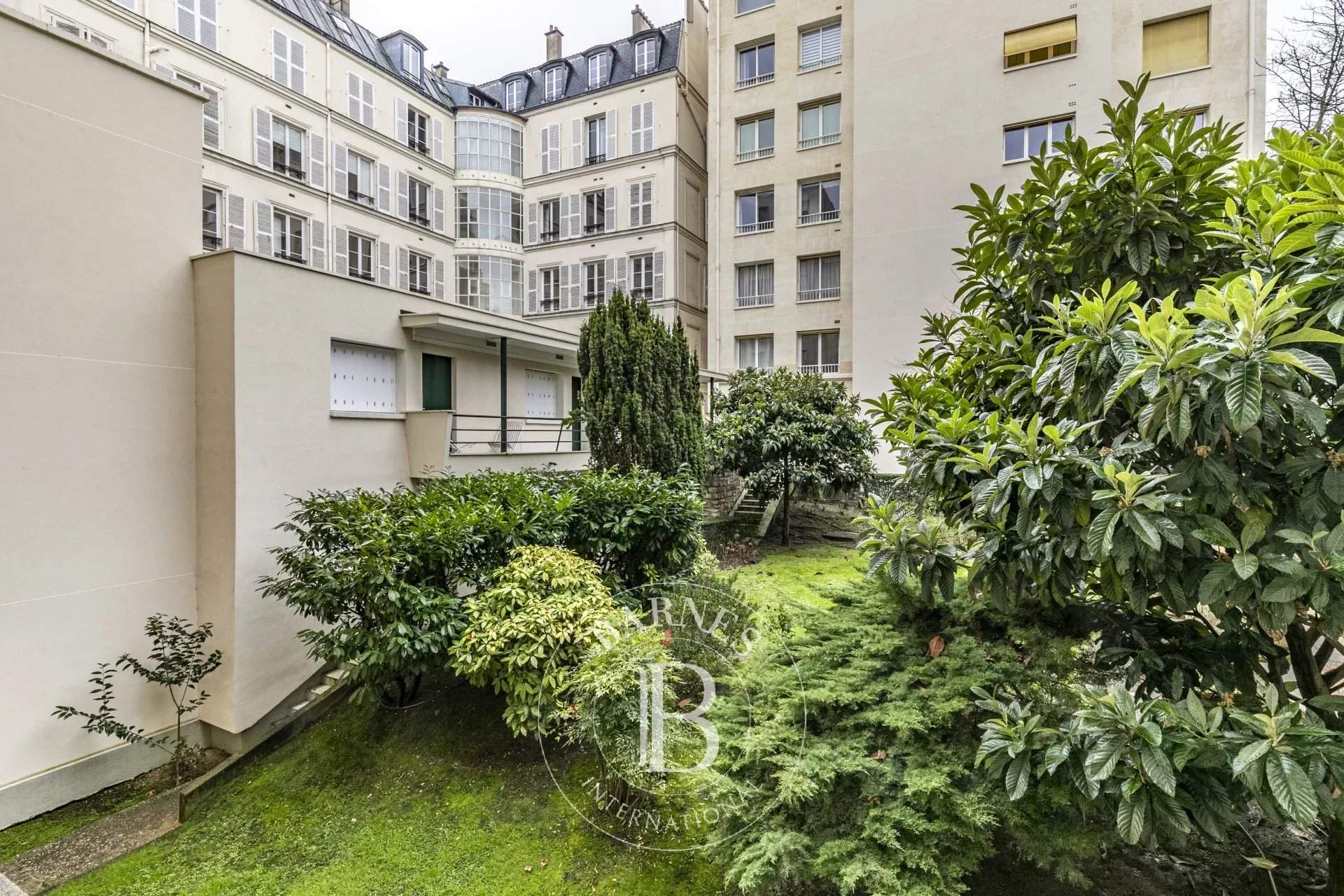 Paris  - Apartment 2 Bedrooms - picture 9