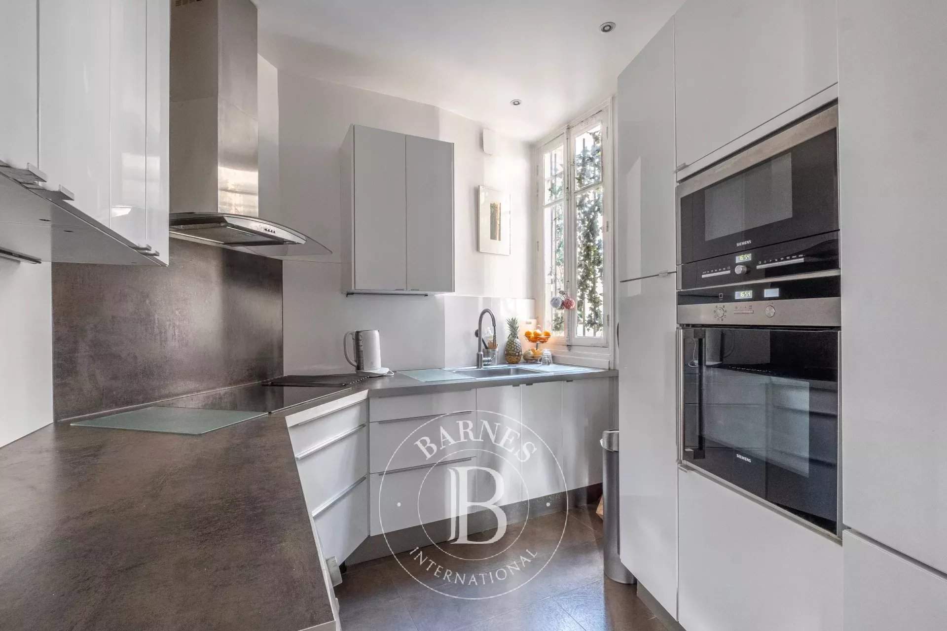 Paris  - Apartment 2 Bedrooms - picture 11