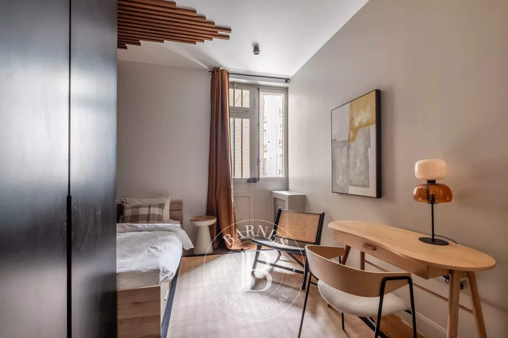 Paris  - Apartment 3 Bedrooms - picture 9