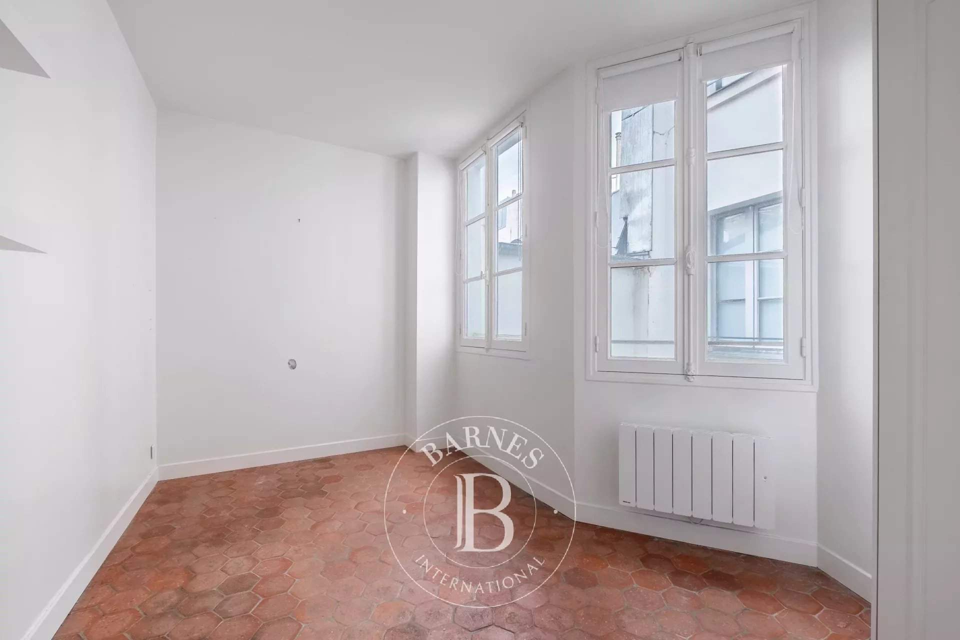 Paris  - Apartment 3 Bedrooms - picture 9