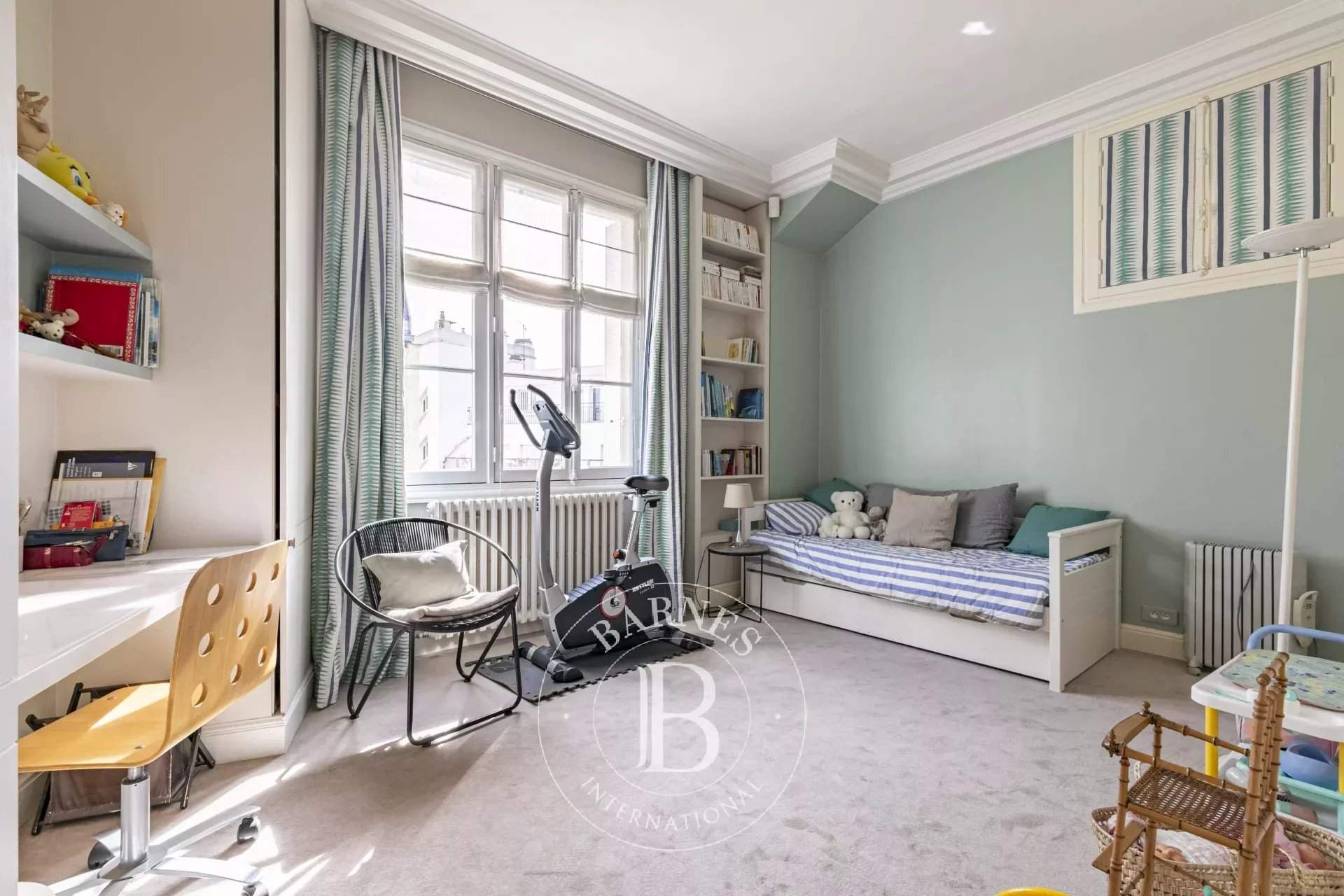 Paris  - Apartment 6 Bedrooms - picture 14