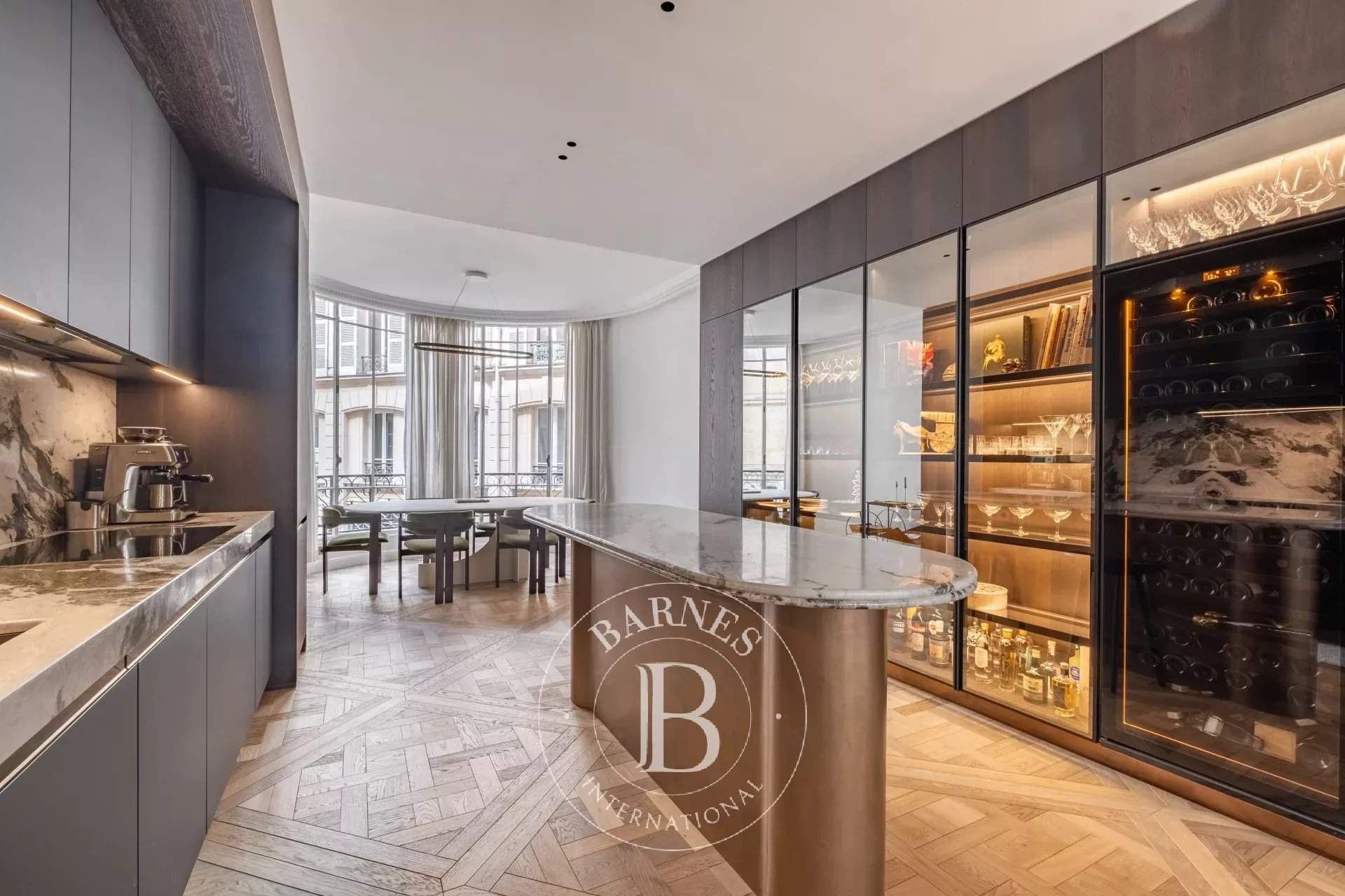 Paris  - Appartement 6 Pi&egrave;ces 4 Chambres - picture 7