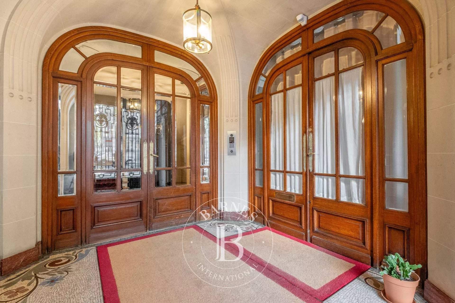 Paris  - Apartment 2 Bedrooms - picture 14