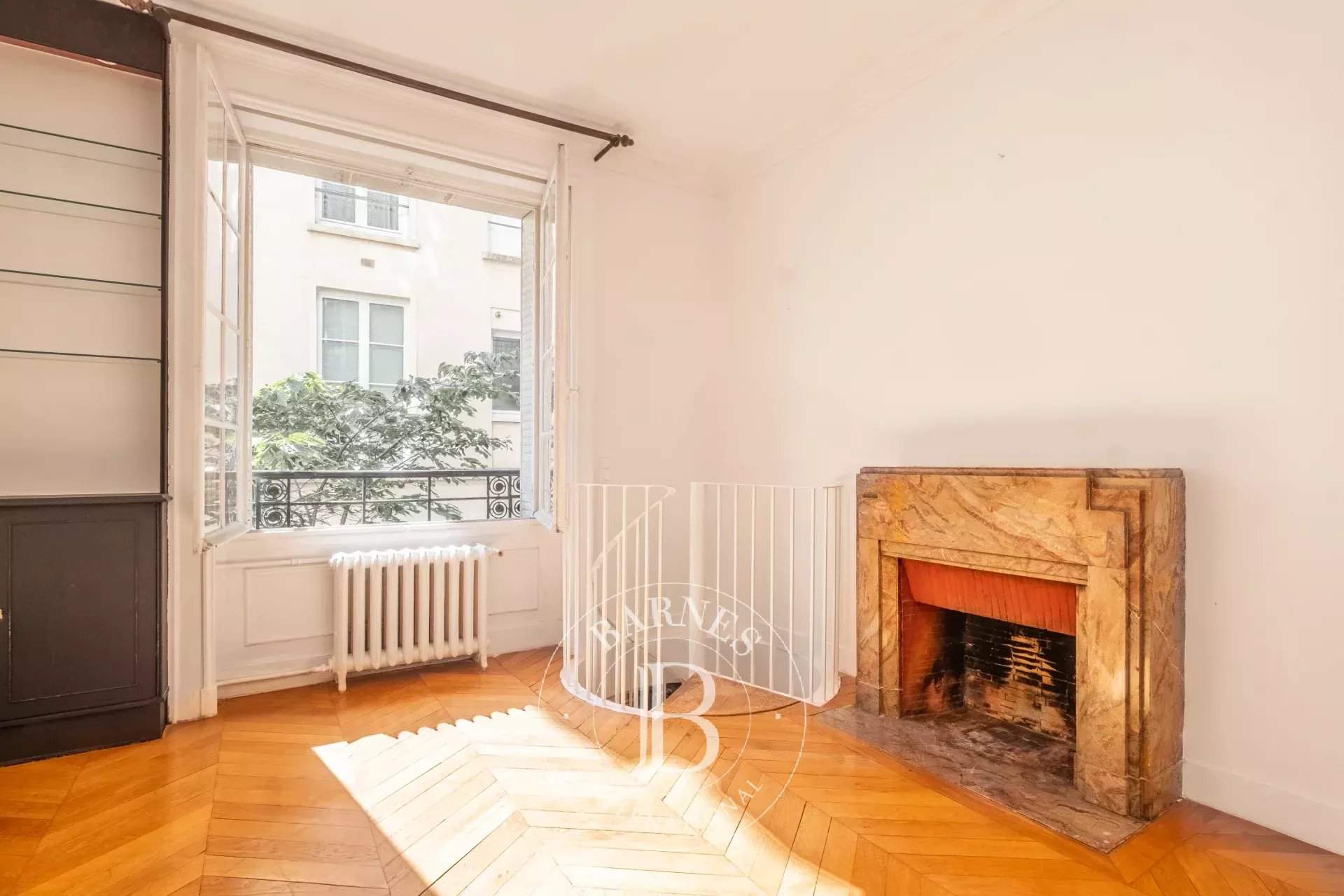 Paris  - Appartement 6 Pièces 4 Chambres - picture 9