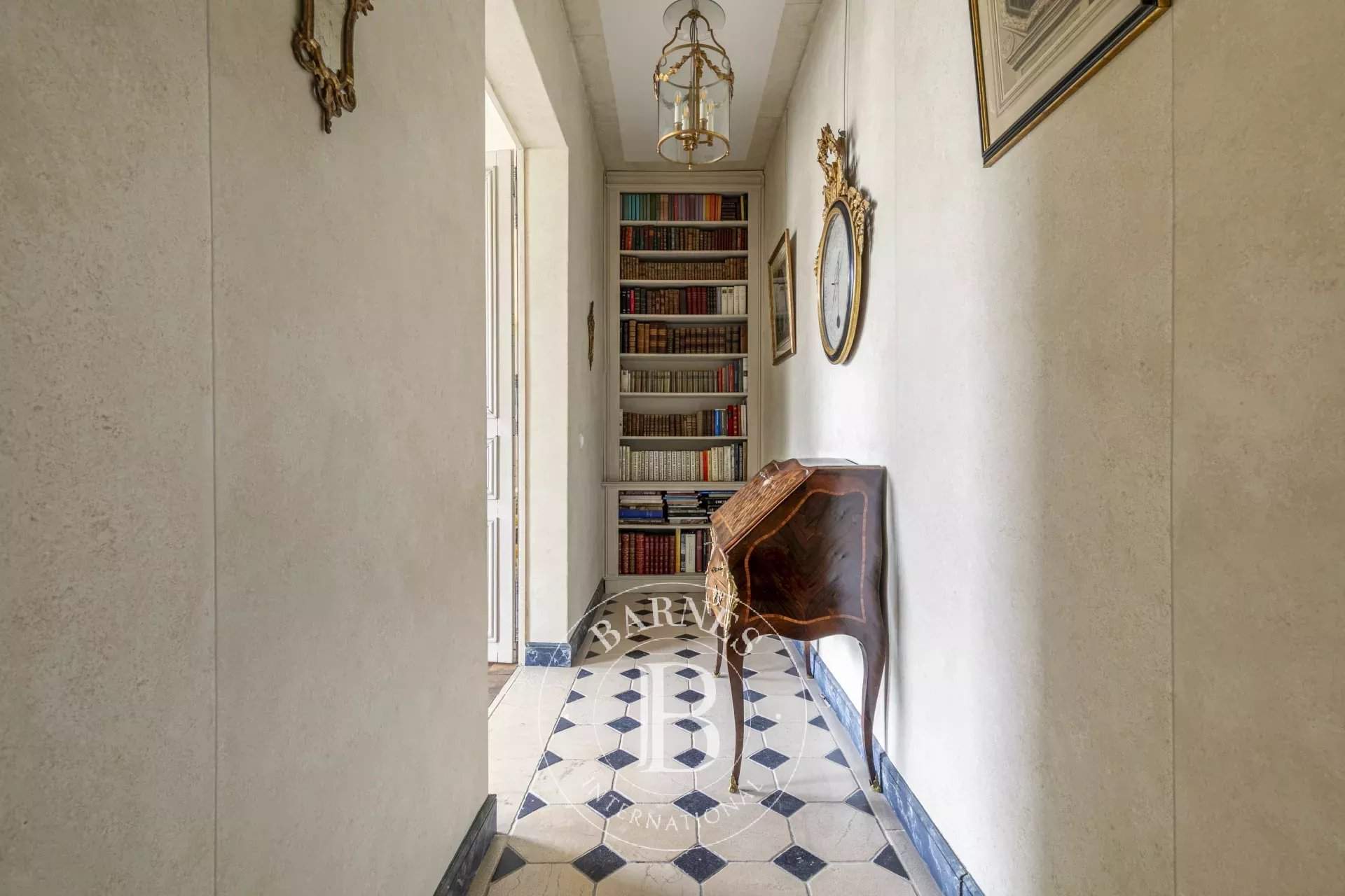 Paris  - Appartement 4 Pi&egrave;ces 2 Chambres - picture 5