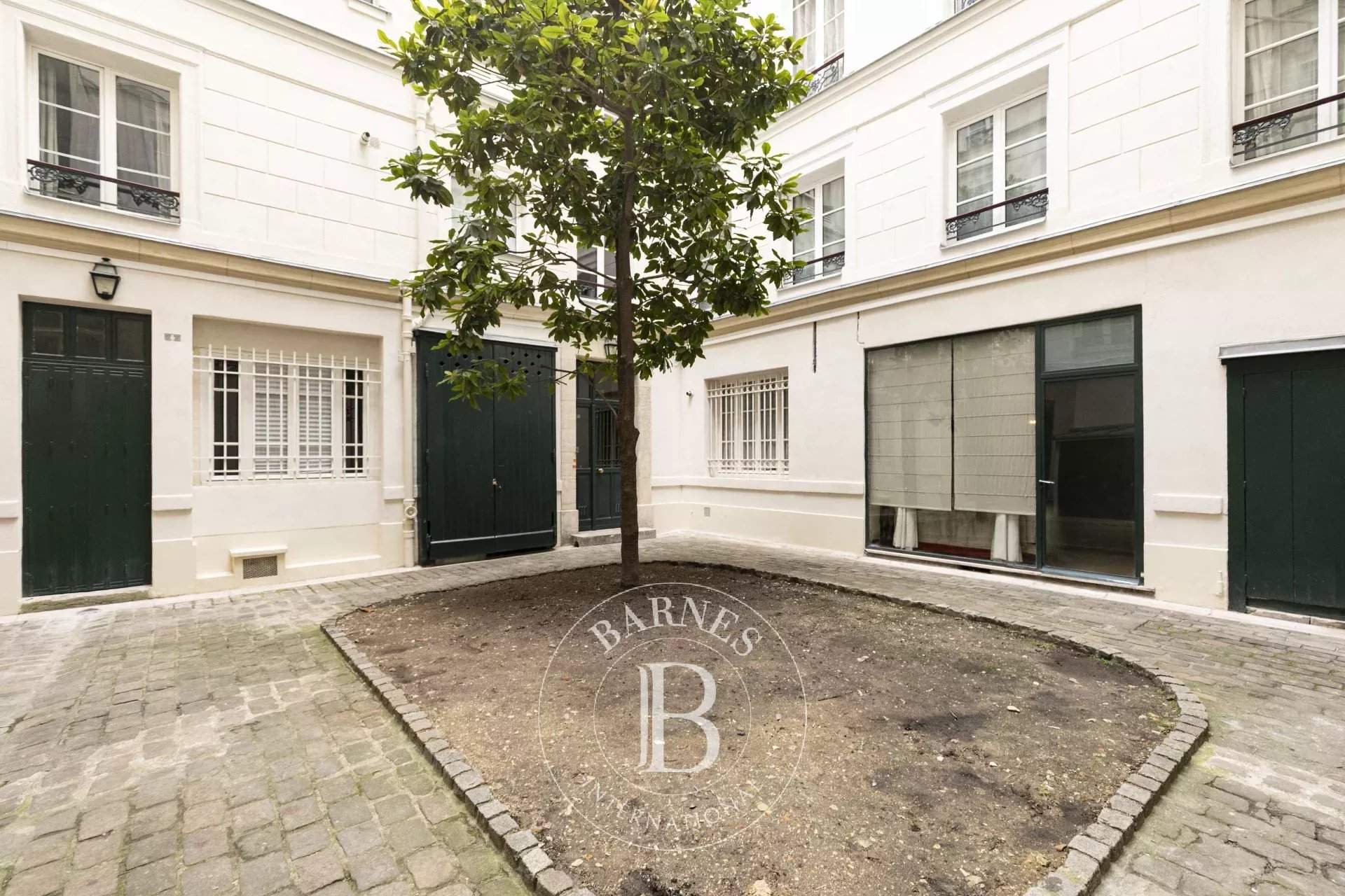 Paris  - Appartement 5 Pi&egrave;ces 2 Chambres - picture 11