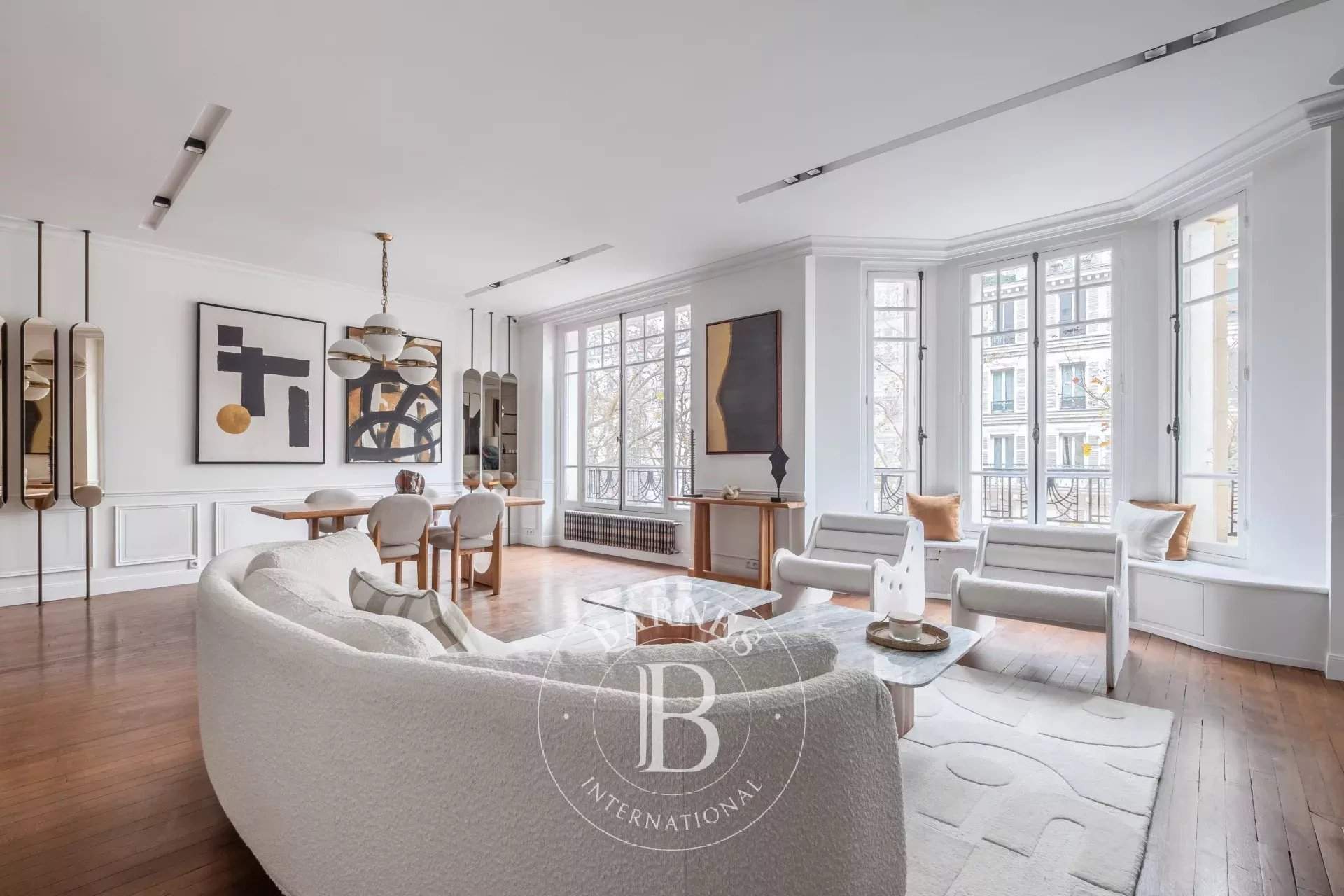 Paris  - Apartment 3 Bedrooms - picture 1