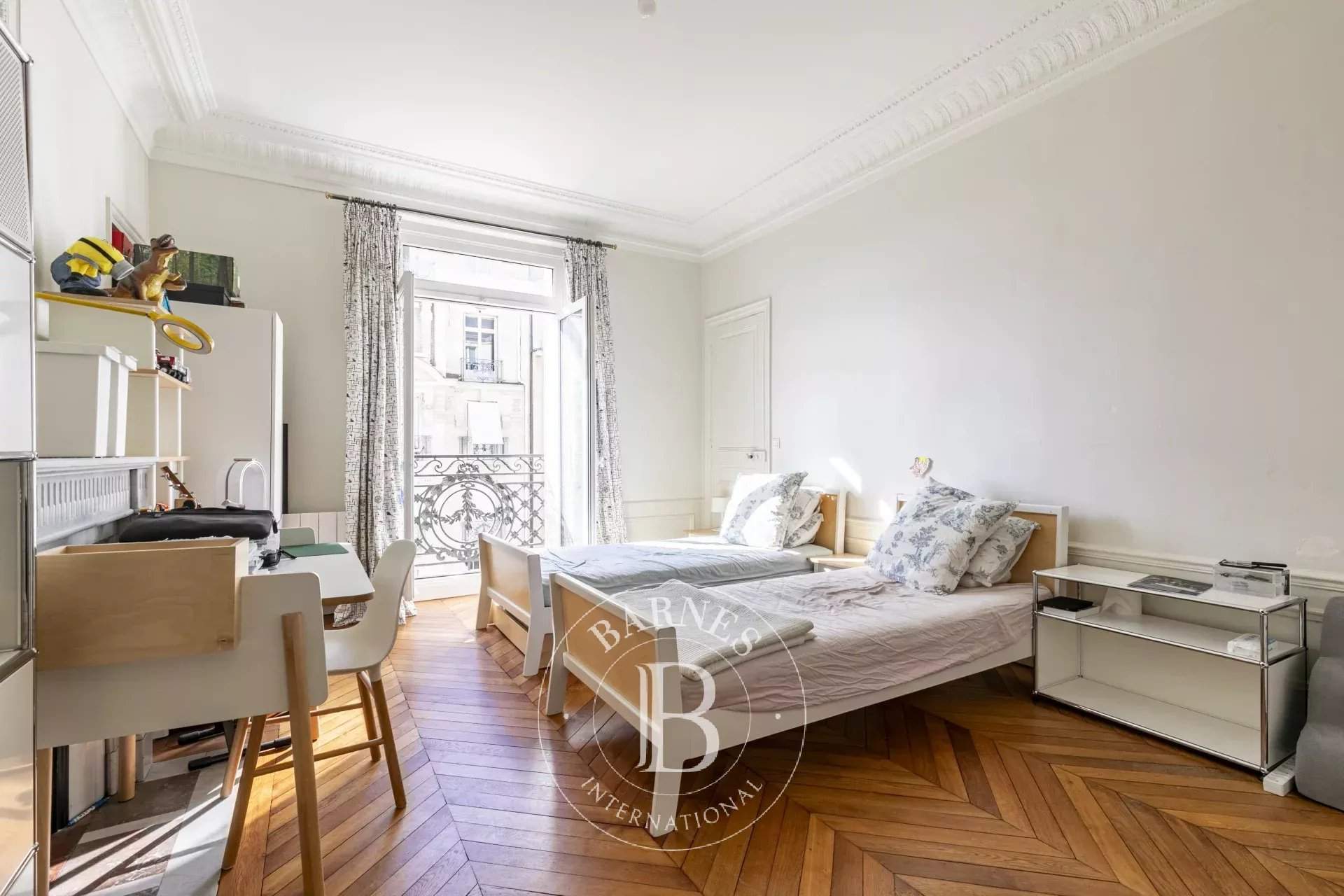 Paris  - Apartment 3 Bedrooms - picture 9