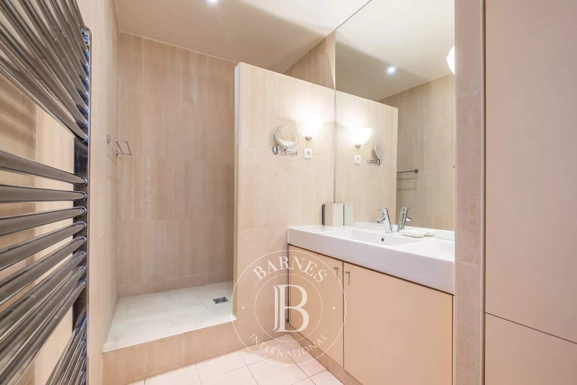 Paris  - Appartement 4 Pi&egrave;ces 2 Chambres - picture 12