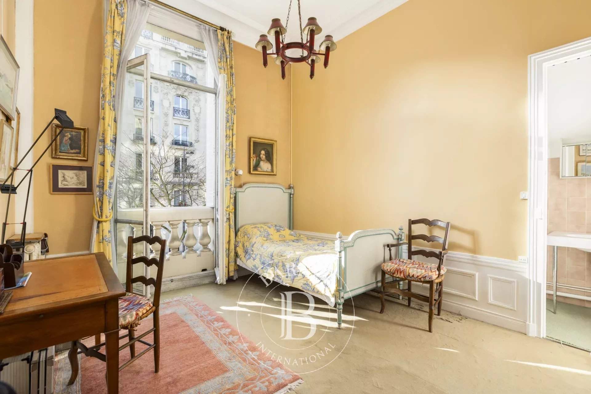 Paris  - Appartement 7 Pi&egrave;ces 4 Chambres - picture 15