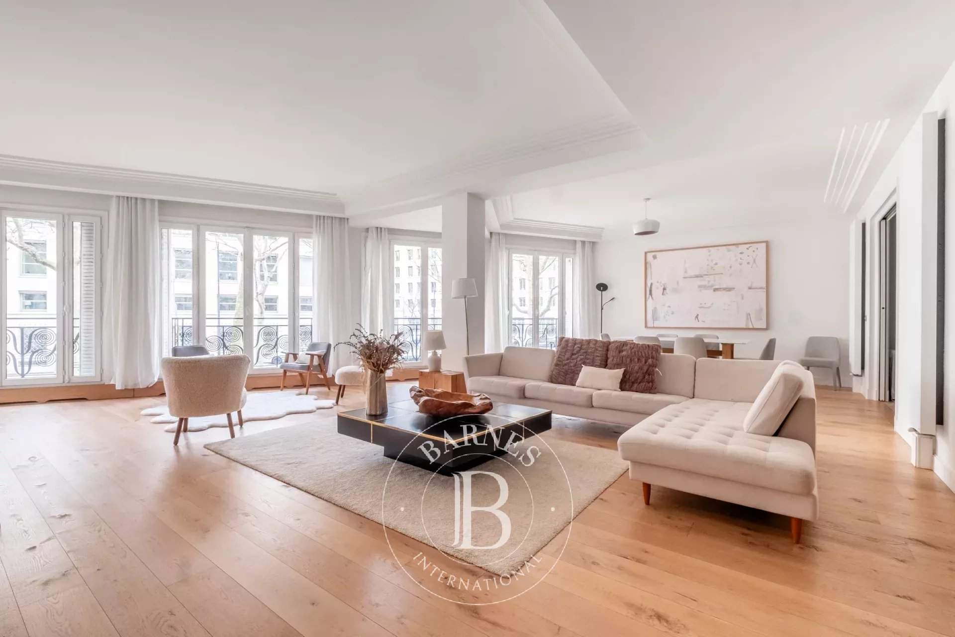 Paris  - Apartment 5 Bedrooms - picture 1