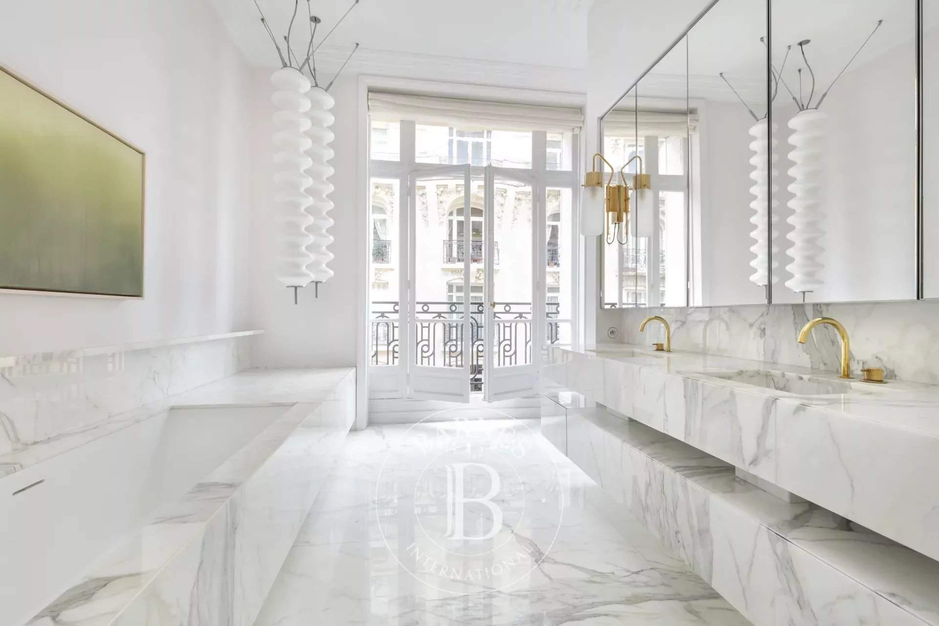 Paris  - Appartement 7 Pi&egrave;ces 4 Chambres - picture 12