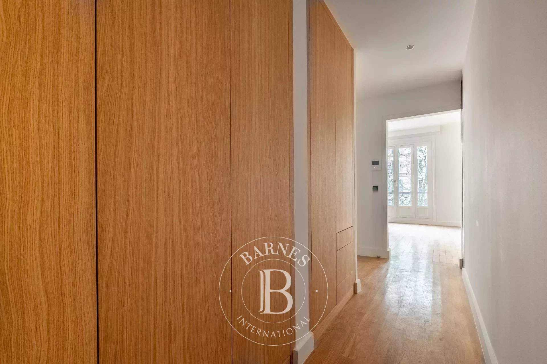 Paris  - Appartement 5 Pi&egrave;ces 3 Chambres - picture 11