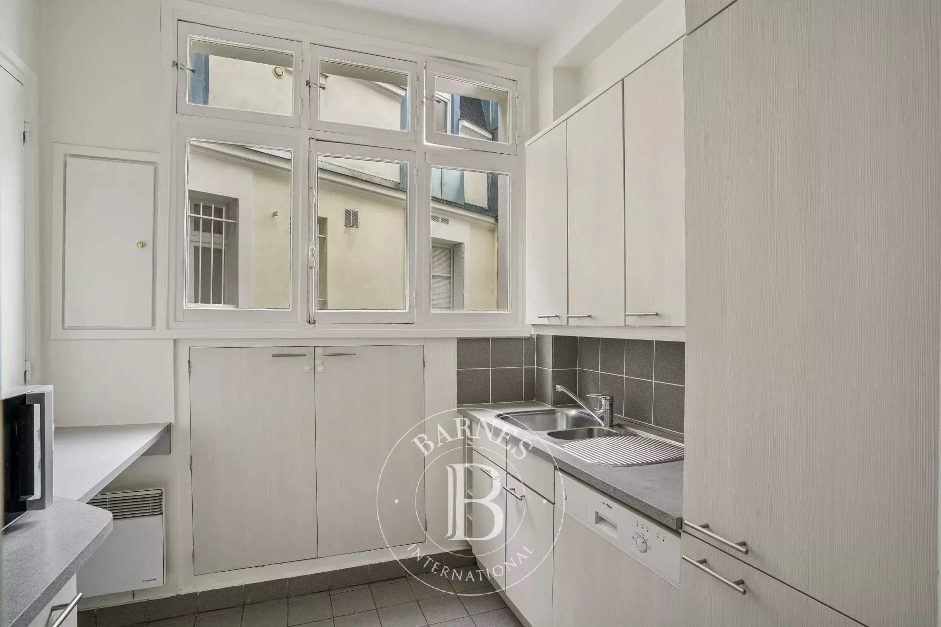 Paris  - Appartement 4 Pi&egrave;ces 2 Chambres - picture 10