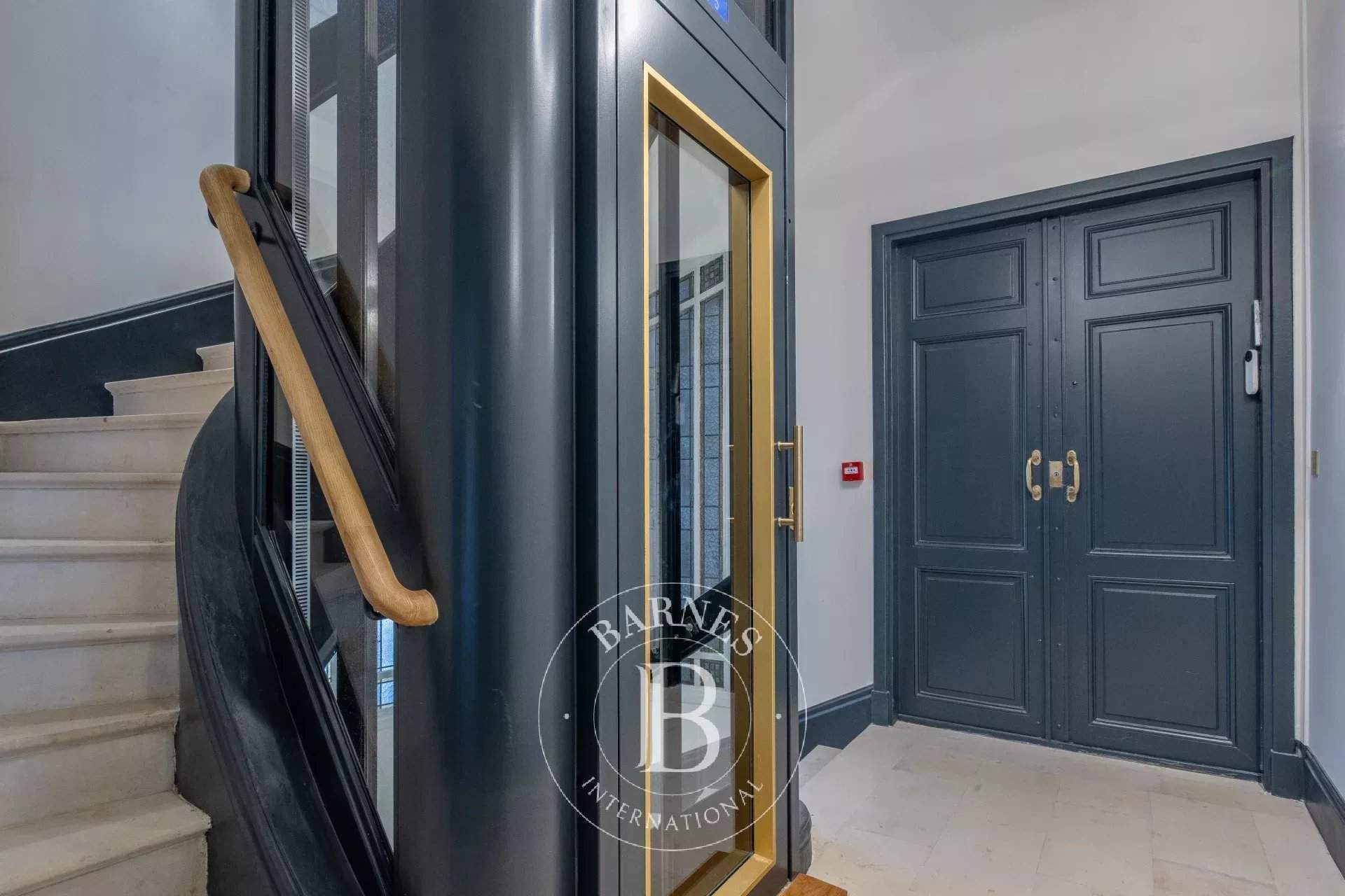 Paris  - Apartment 3 Bedrooms - picture 13