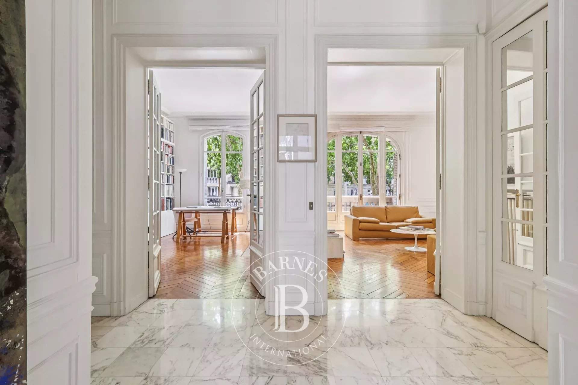 Paris  - Appartement 5 Pi&egrave;ces 3 Chambres - picture 9