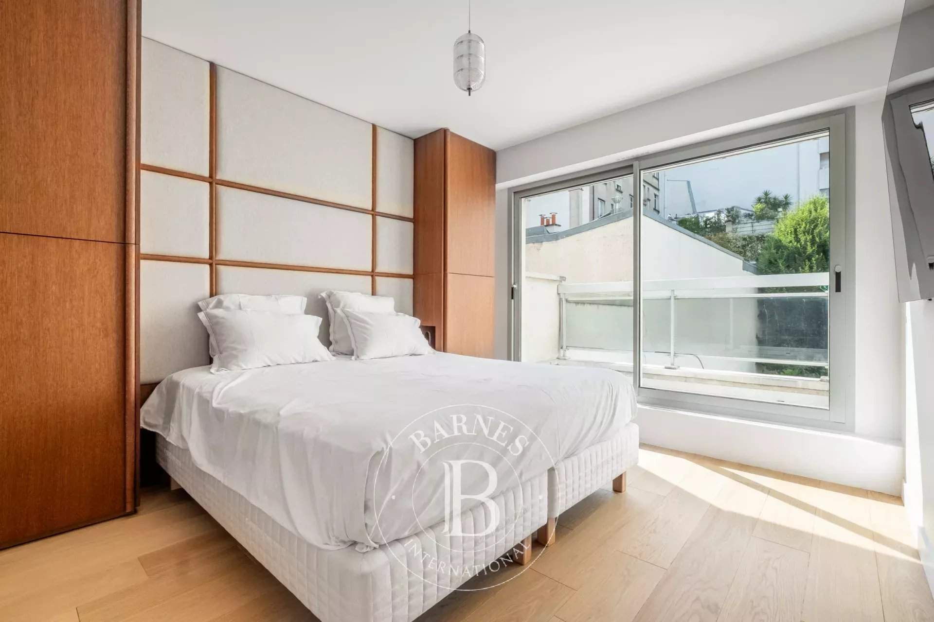 Paris  - Appartement 6 Pi&egrave;ces 4 Chambres - picture 8