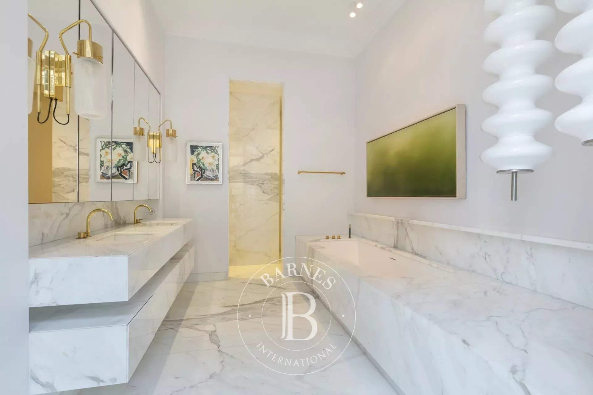 Paris  - Appartement 7 Pi&egrave;ces 4 Chambres - picture 13