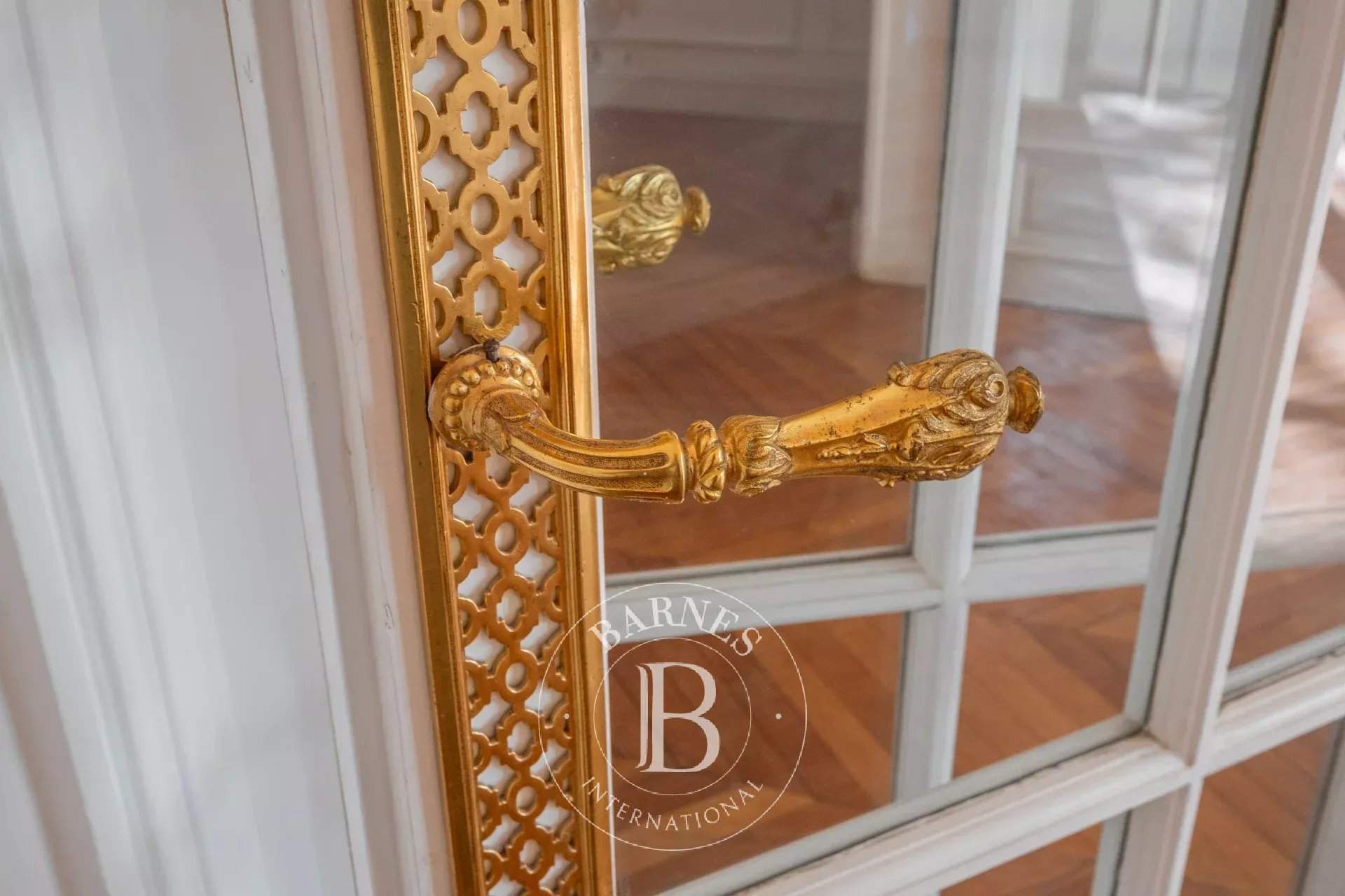 Paris  - Apartment 4 Bedrooms - picture 19