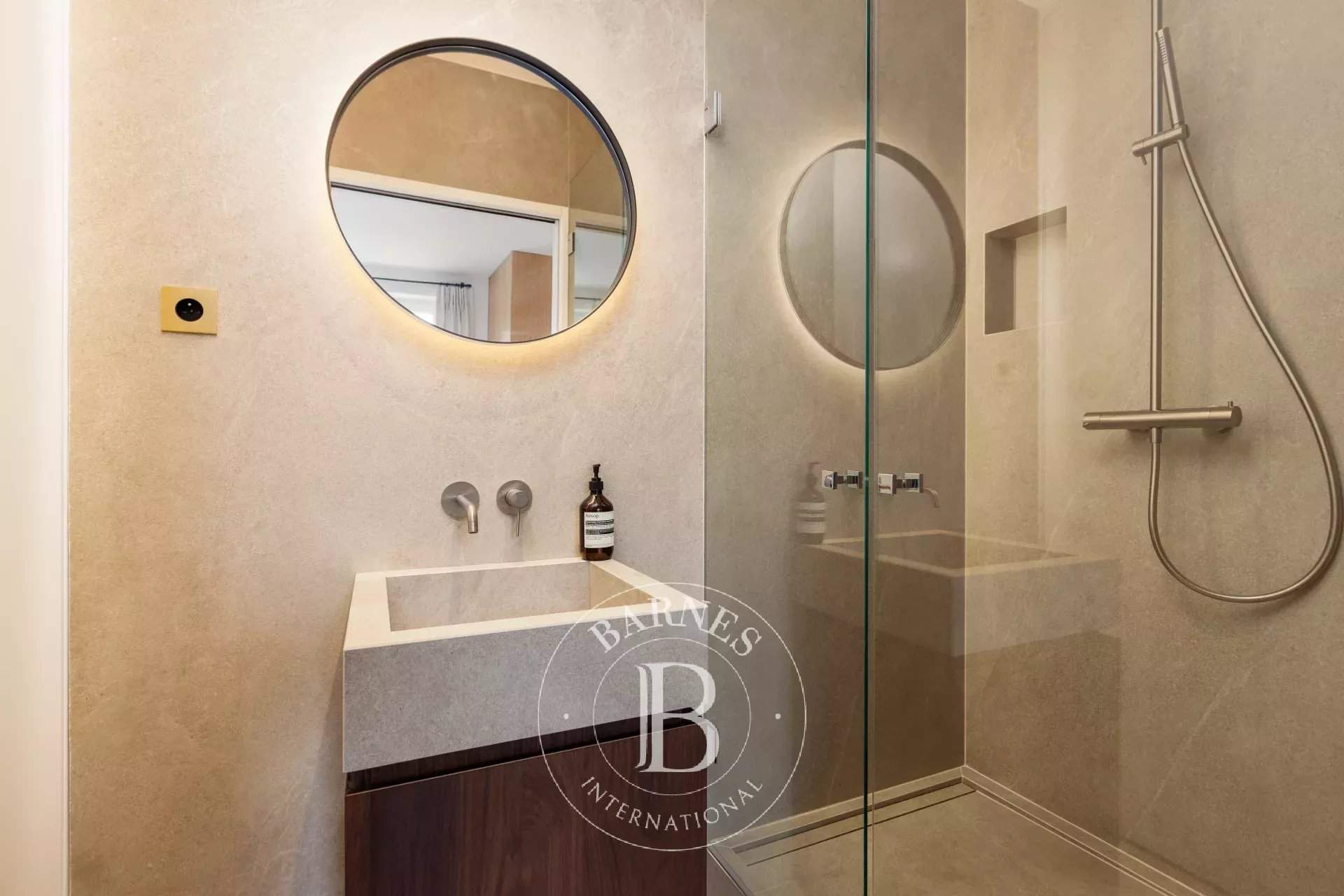 Paris  - Apartment 3 Bedrooms - picture 10