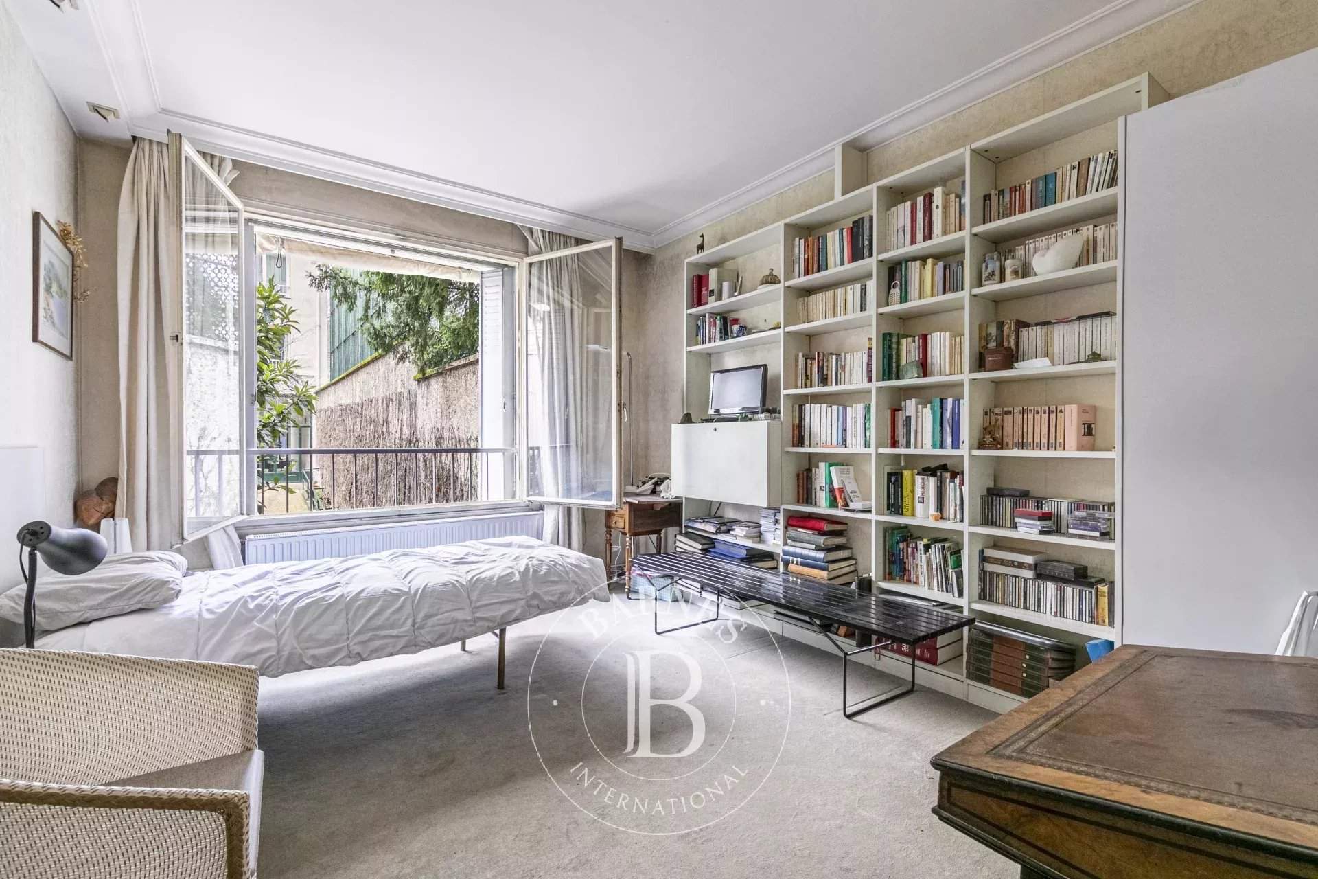 Paris  - Apartment 2 Bedrooms - picture 4