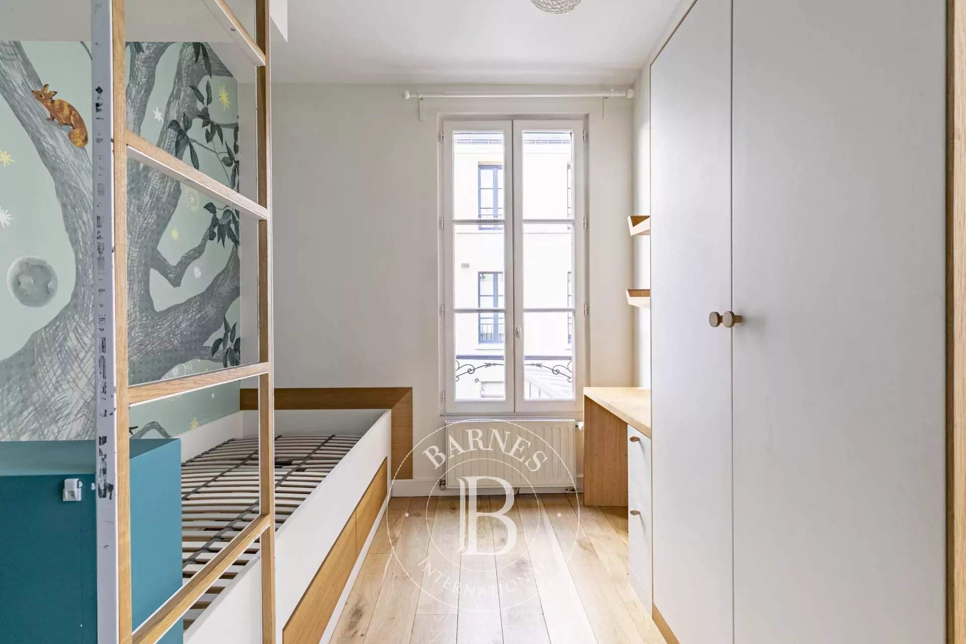 Paris  - House 4 Bedrooms - picture 14