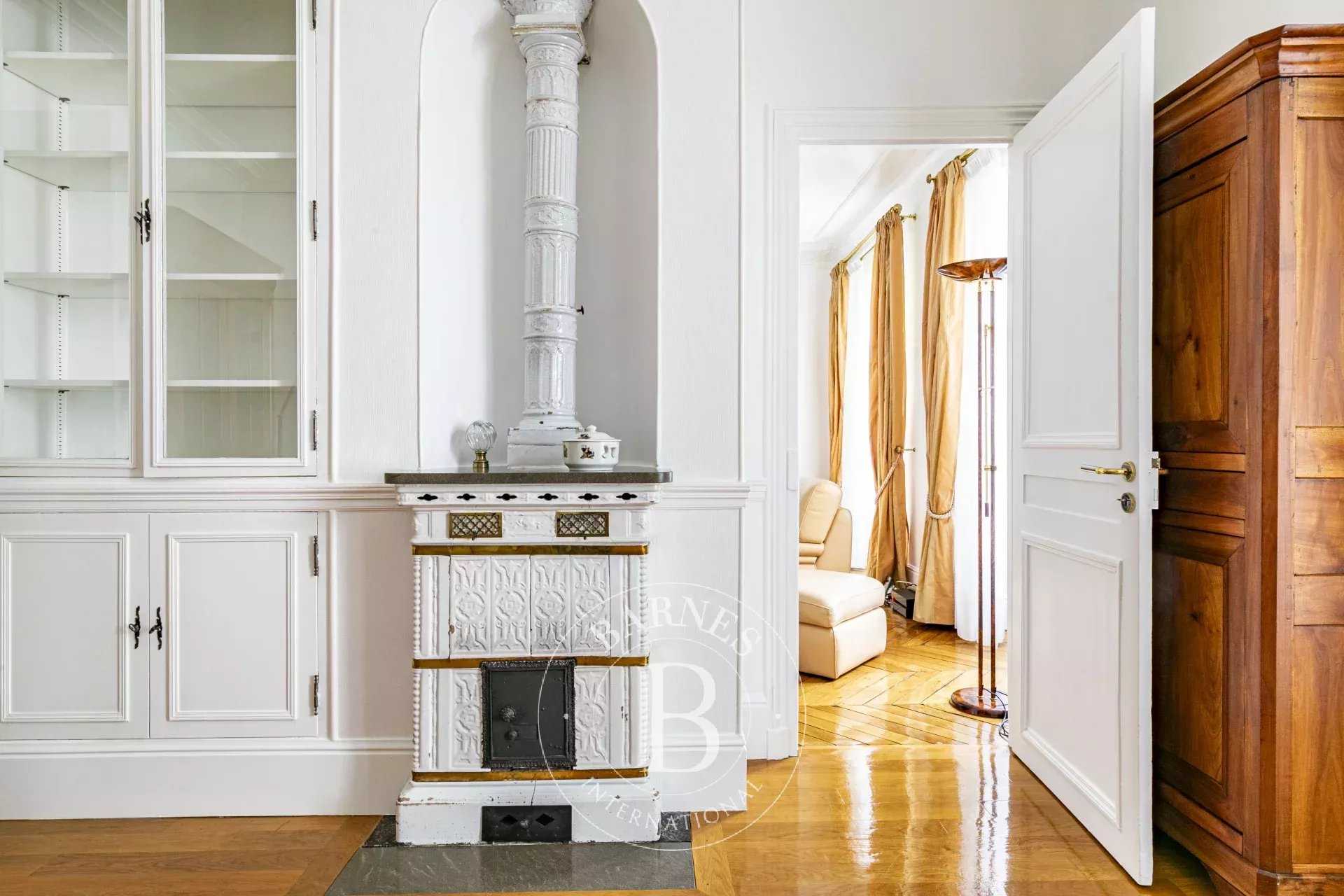 Paris  - Apartment 2 Bedrooms