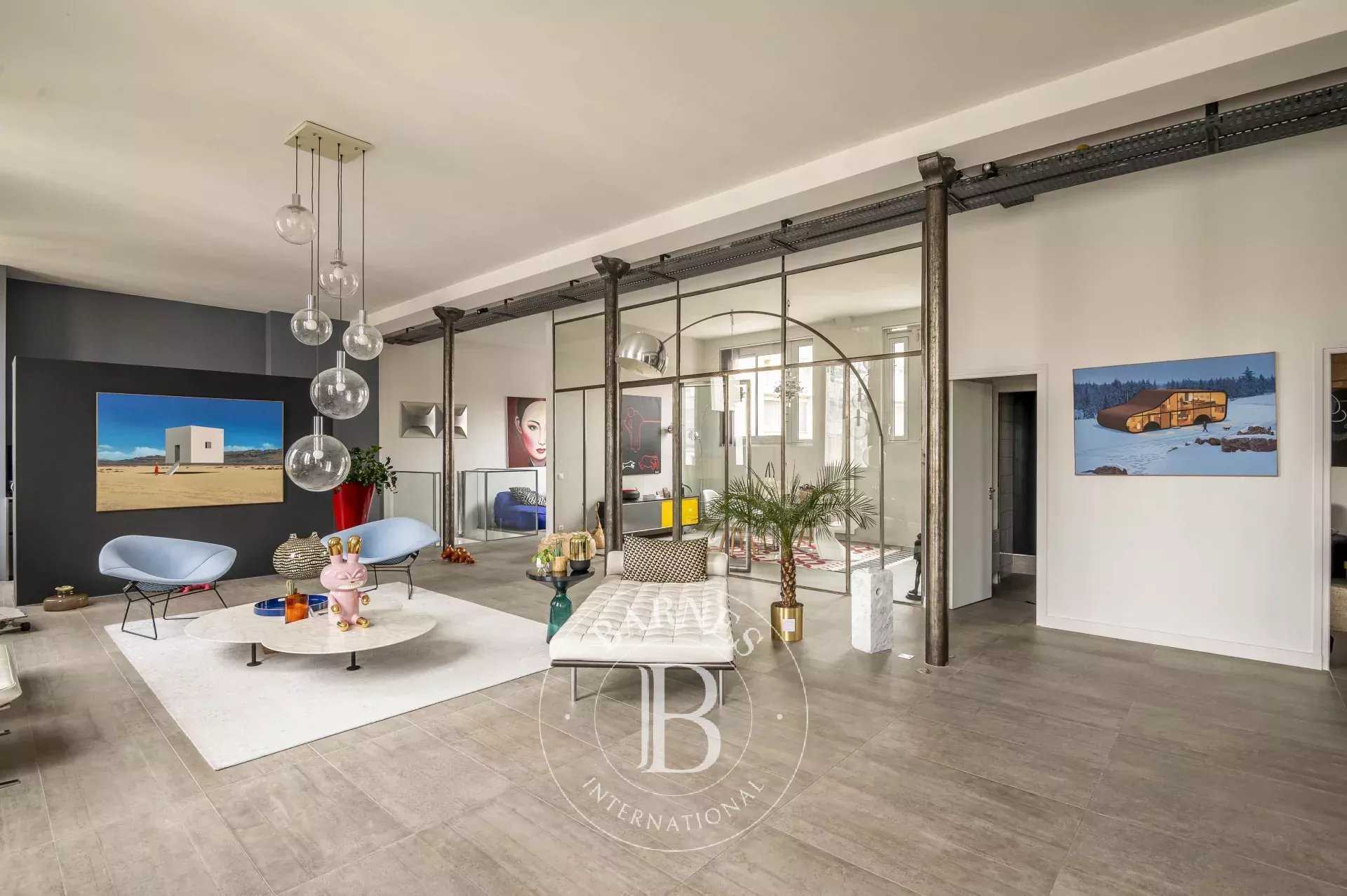 Paris  - Apartment 3 Bedrooms