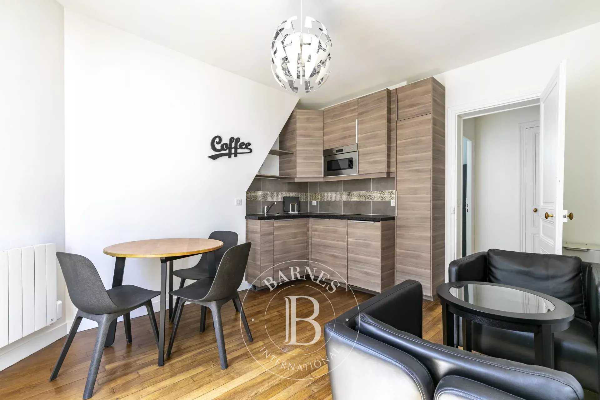 Paris  - Appartement 2 Pi&egrave;ces, 1 Chambre