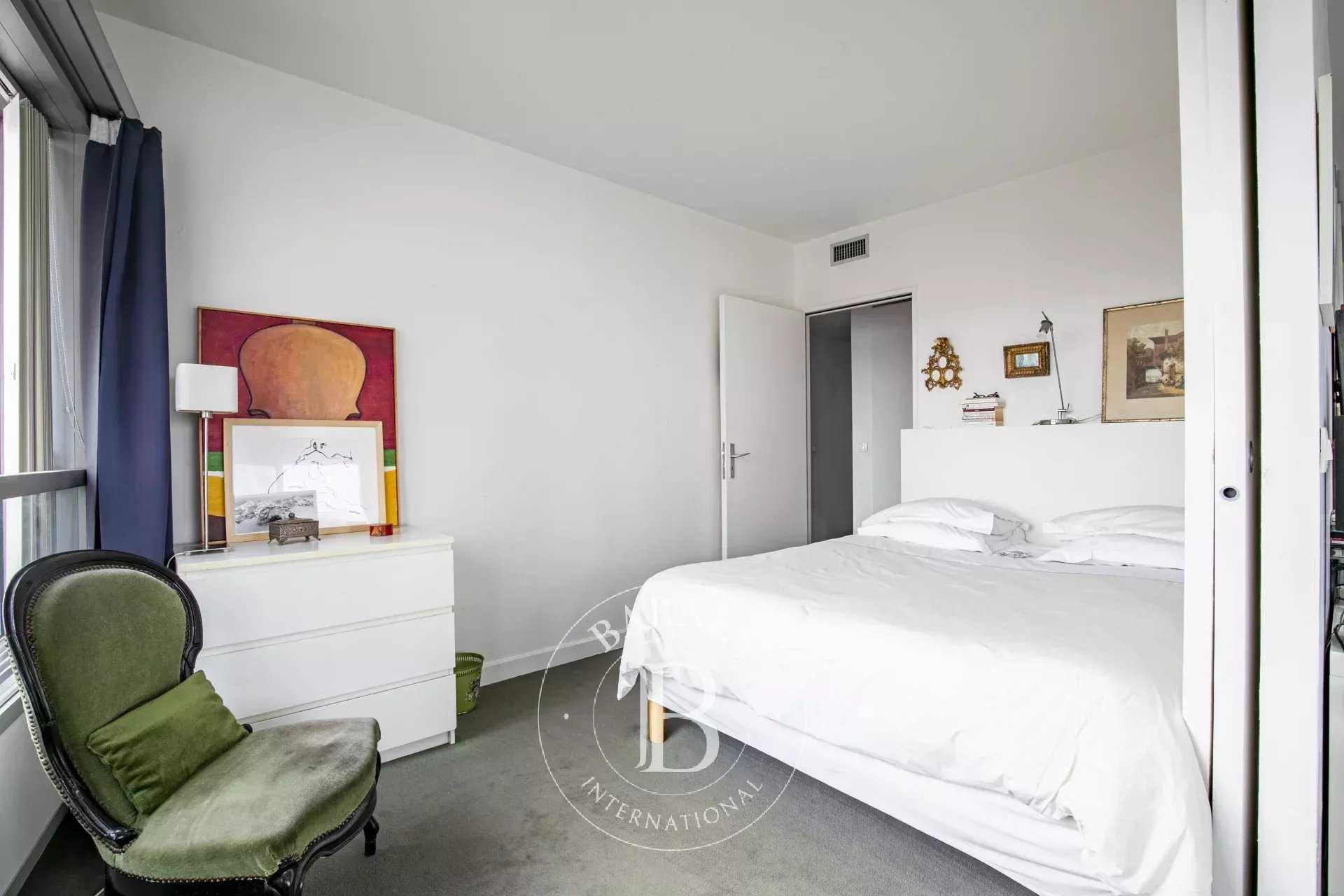 Paris  - Apartment 3 Bedrooms