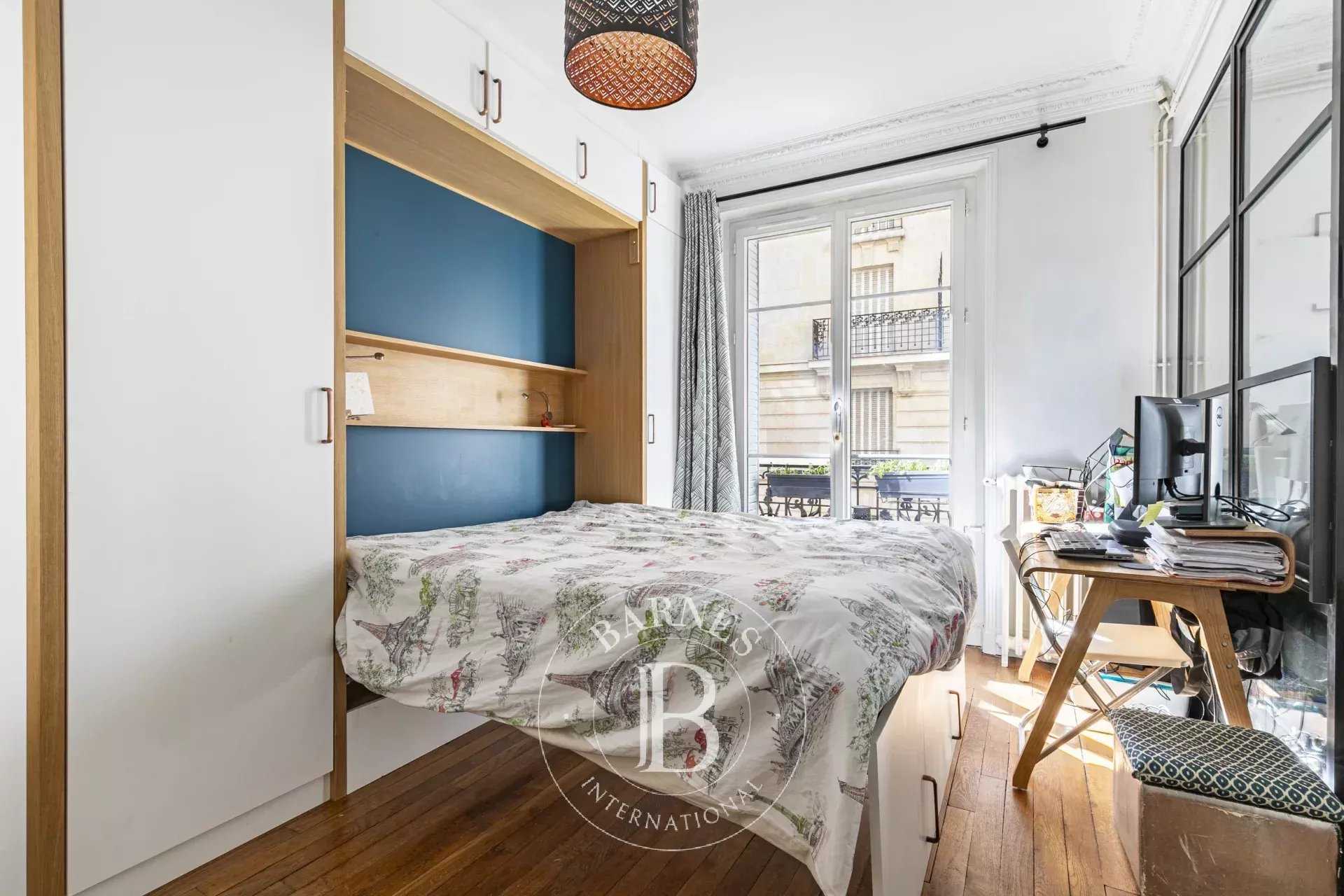 Paris  - Appartement 3 Pi&egrave;ces 2 Chambres